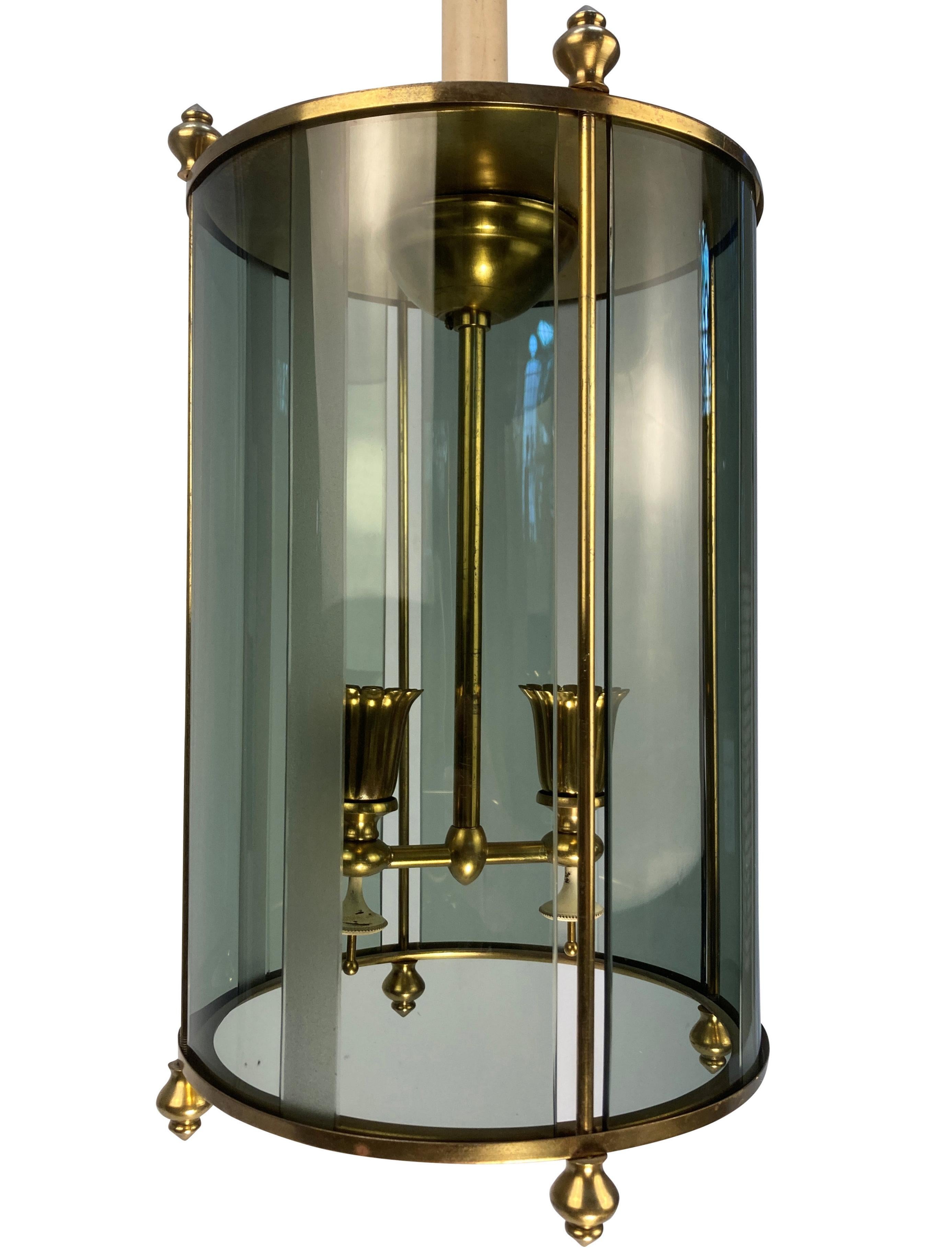 Mid-Century Modern Lanterne circulaire italienne du milieu du siècle en laiton et verre coloré en vente