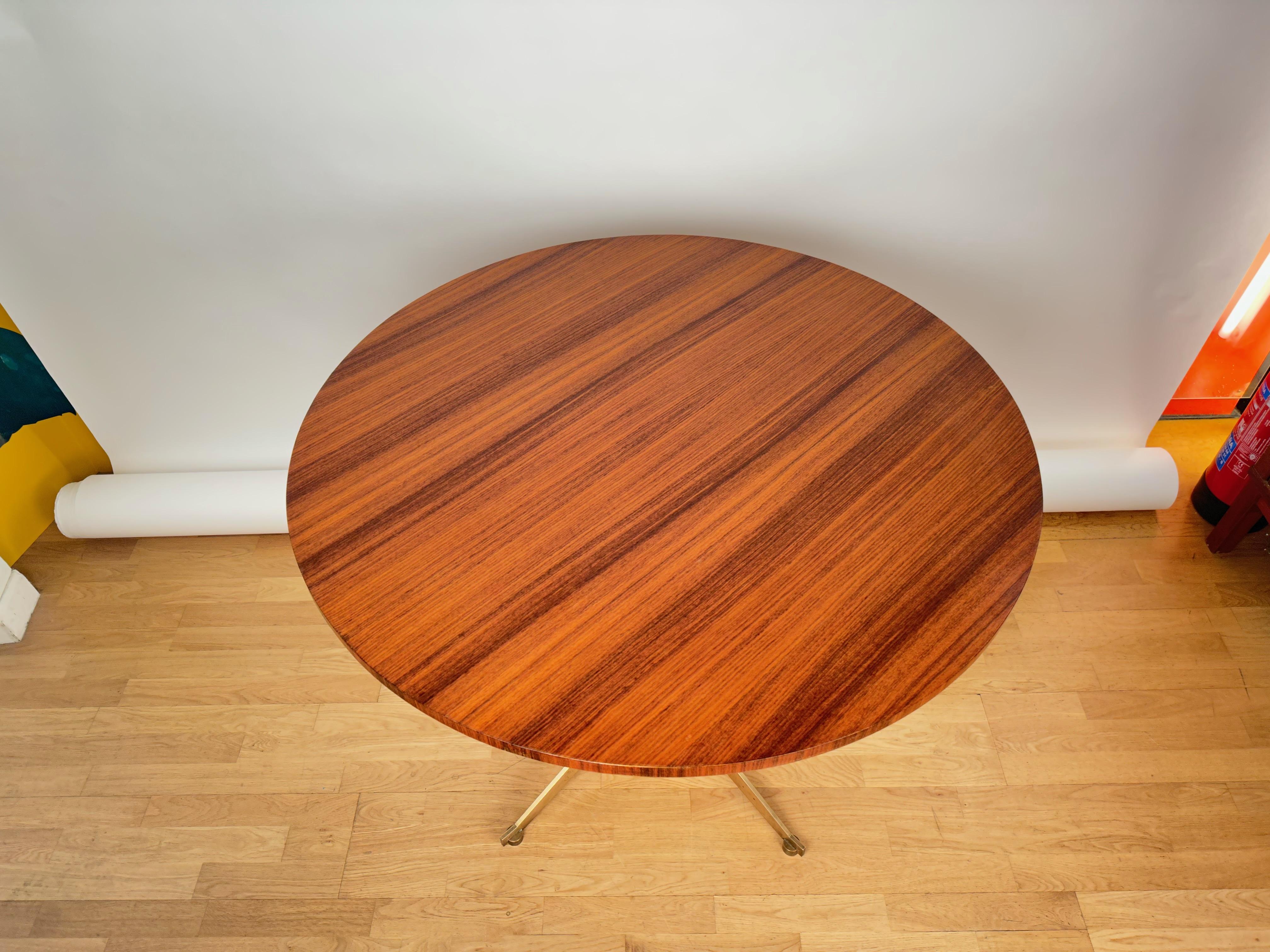 Italian Midcentury Circular Rosewood ans Brass Dining Table.1960 For Sale 2