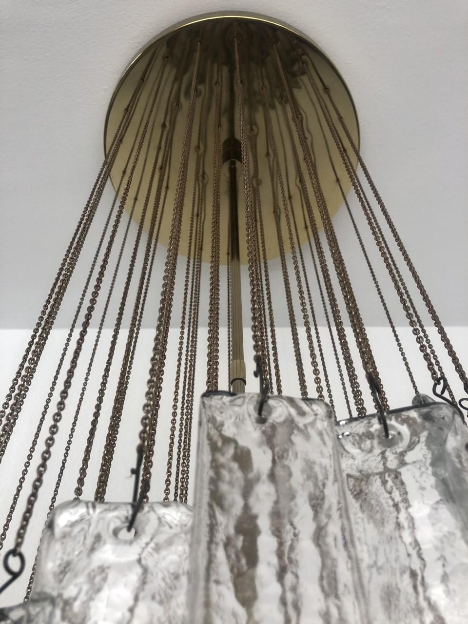 Italian Midcentury Clear Mazzega Murano Glass Long Spiral Chandelier, 1970s 3