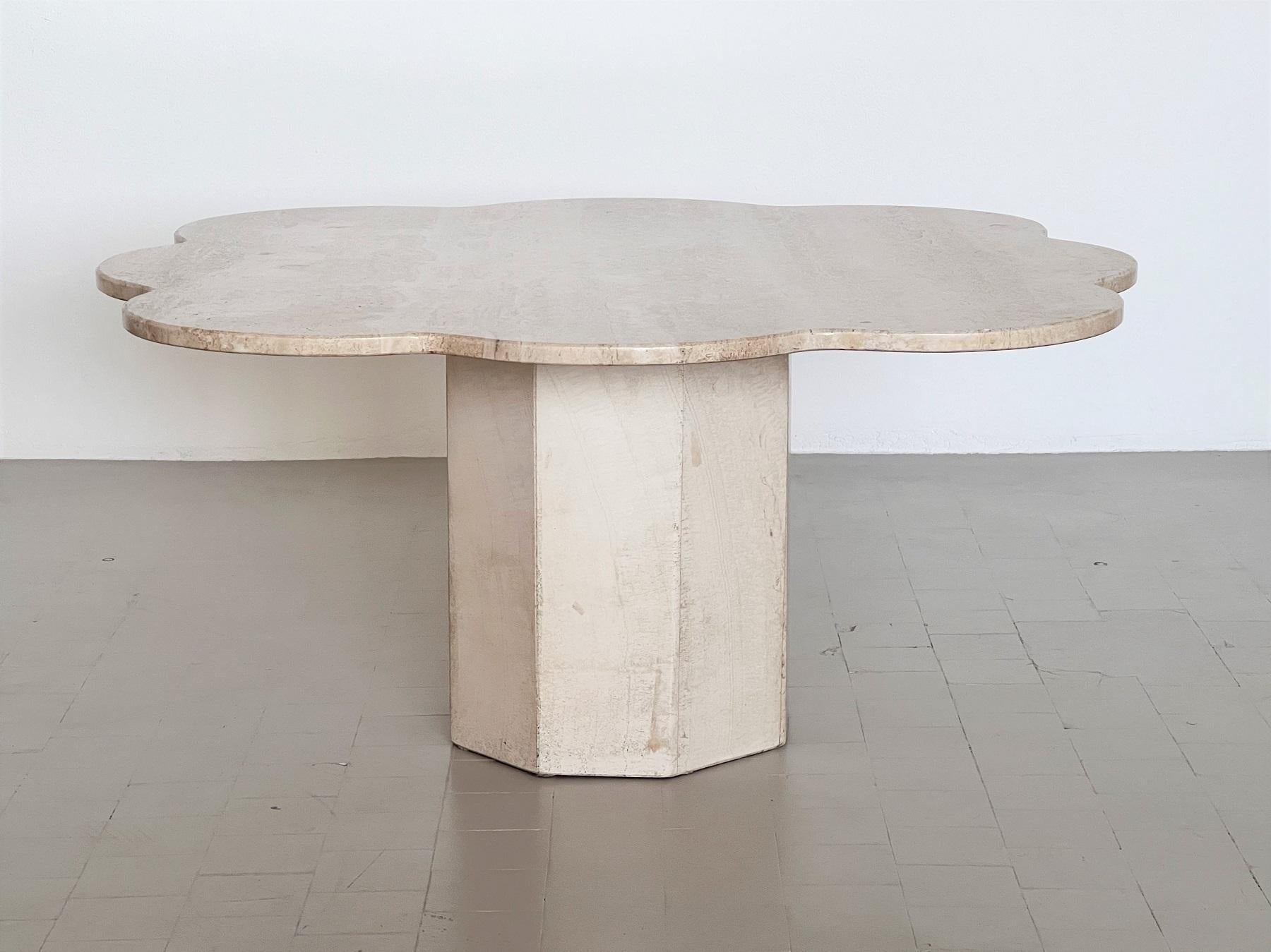 Hand-Crafted Italian Midcentury Coffee Table in Travertine Stone and Cloud Shape, 1970s