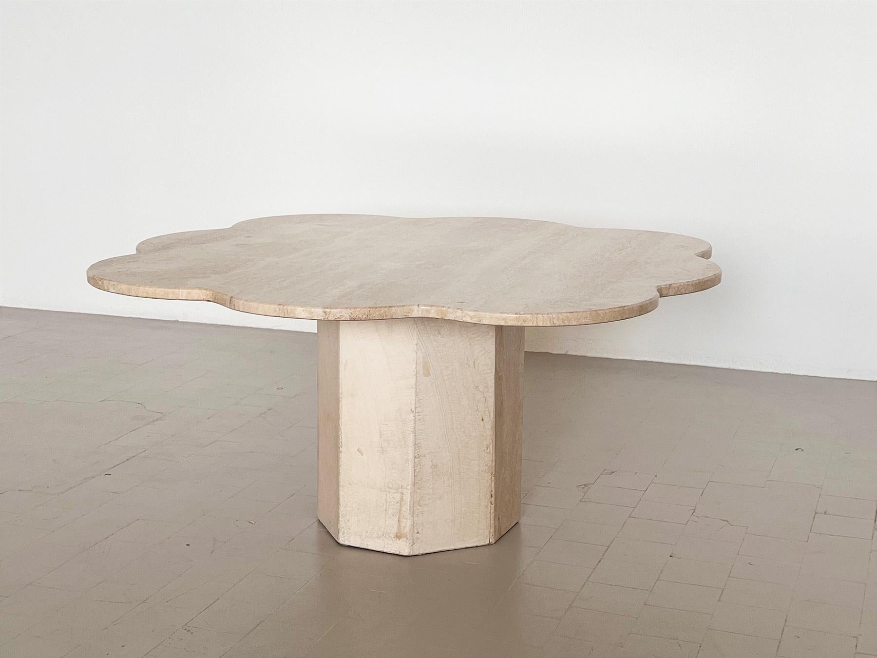 Italian Midcentury Coffee Table in Travertine Stone and Cloud Shape, 1970s 2