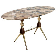 Table basse italienne du milieu du siècle avec mosaïque de marbre, laiton et acajou, années 1950