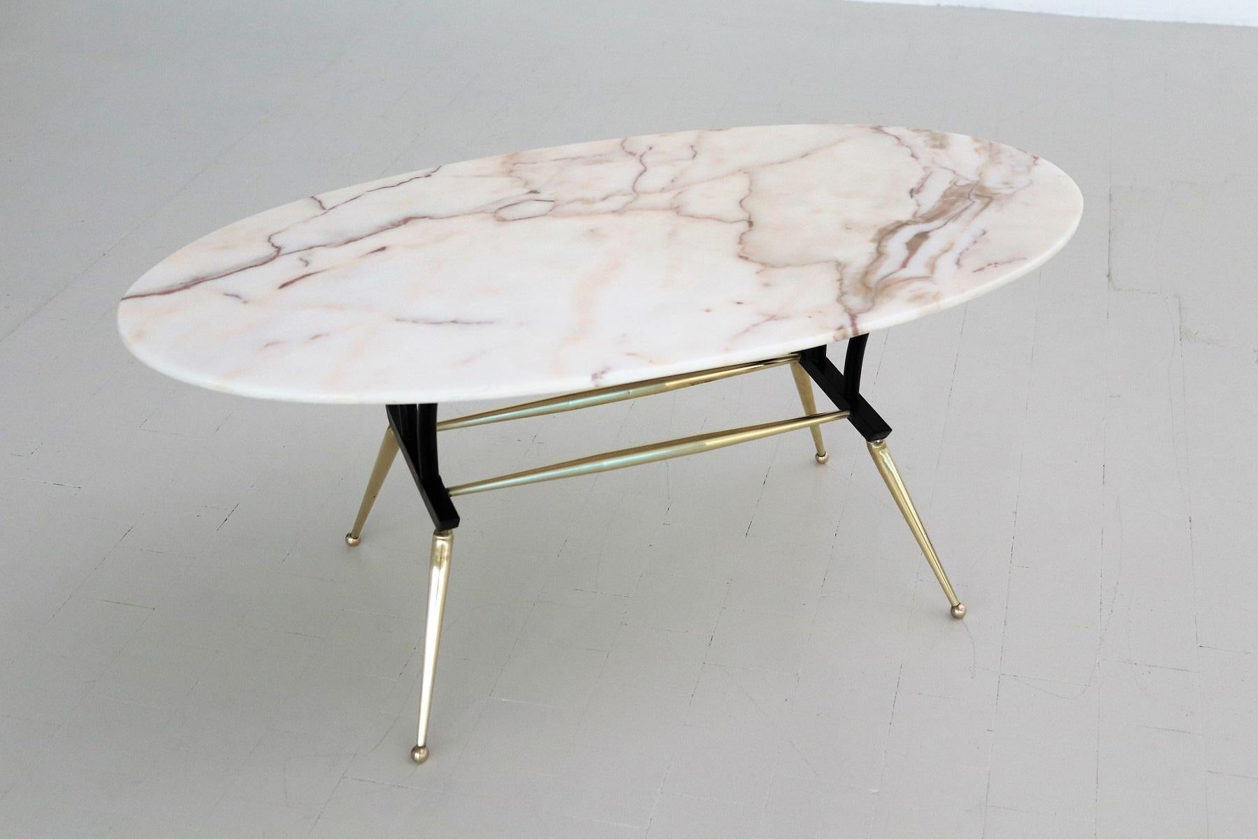 Italian Midcentury Coffee Table with Pink and Grey Marble and Brass Feet, 1950s 10