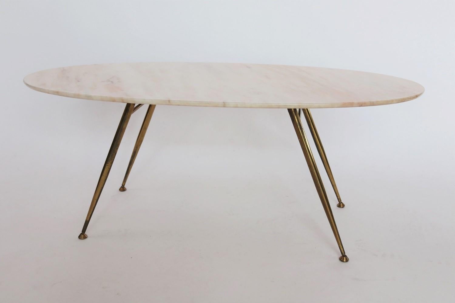 Italian Midcentury Coffee Table with Pink and Grey Marble and Brass Feet, 1950s 1
