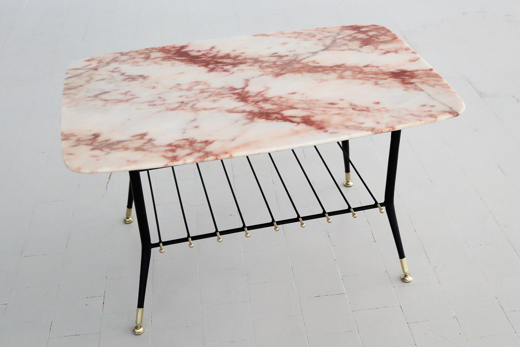Italian Midcentury Coffee Table with Pink Marble Top and Magazines Tray, 1970s 4