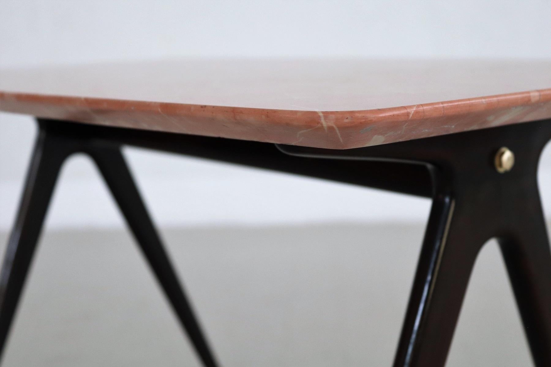 Italian Midcentury Coffee Table with Pink Marble Top and Wooden Legs, 1950s 5