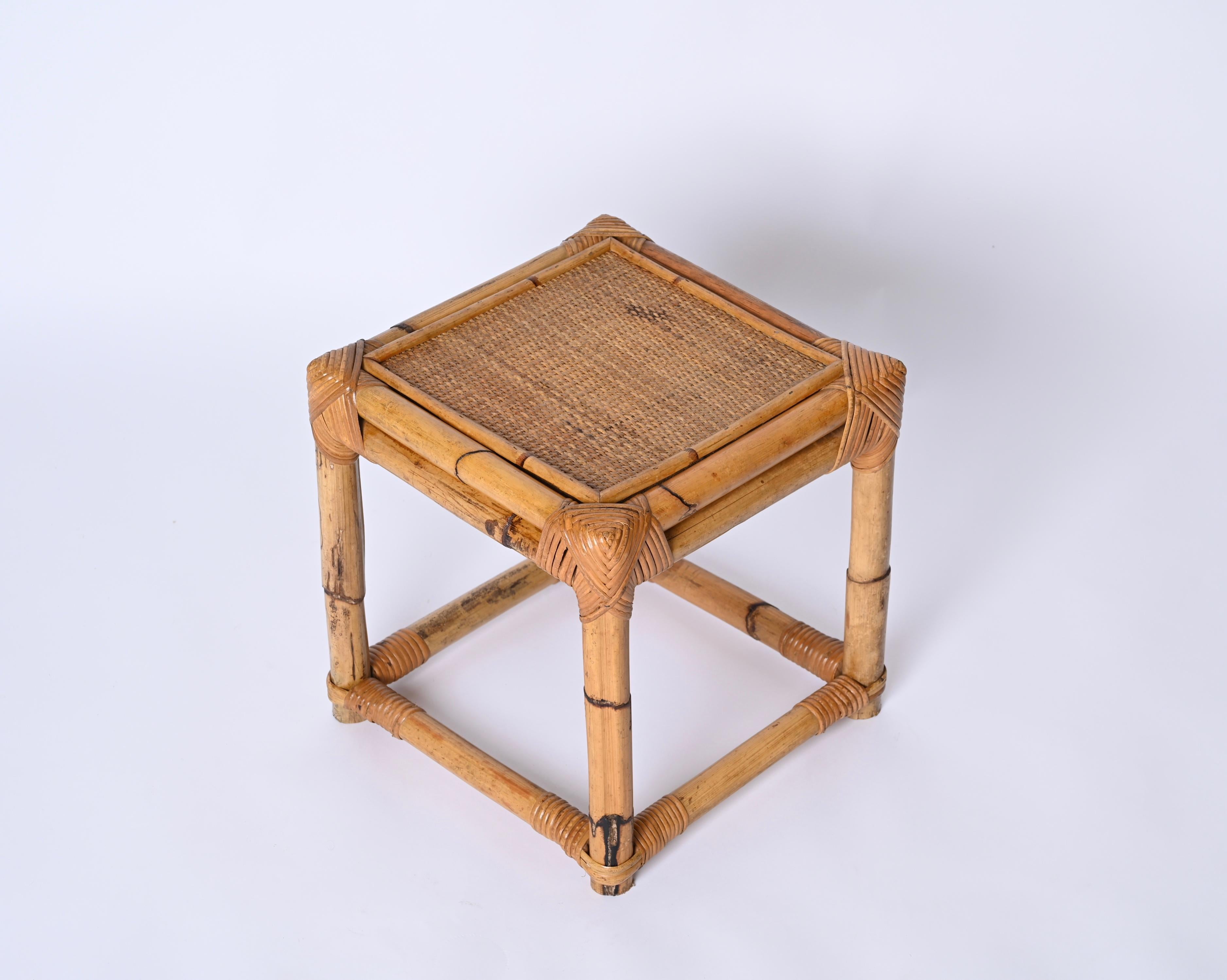 Hand-Woven Italian Midcentury Cube Side Table or Pouf in Bamboo and Rattan, 1970s For Sale
