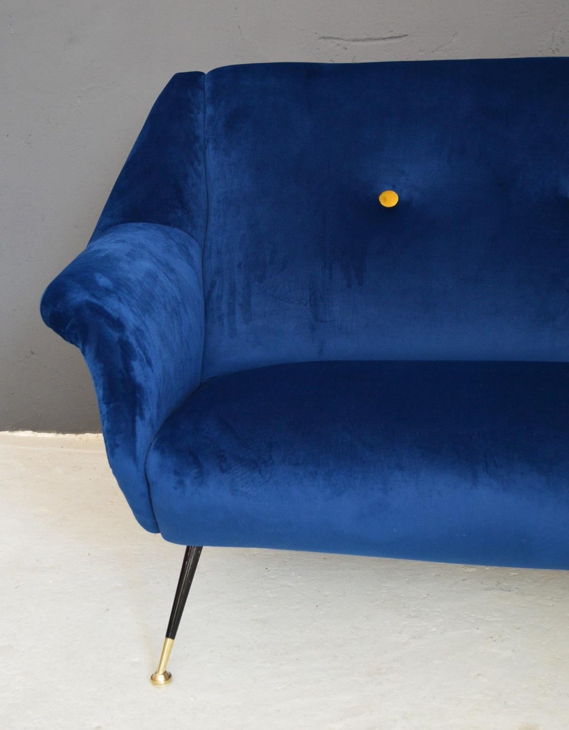 Italian Midcentury Curved Sofa in Blue Velvet, 1950s 5