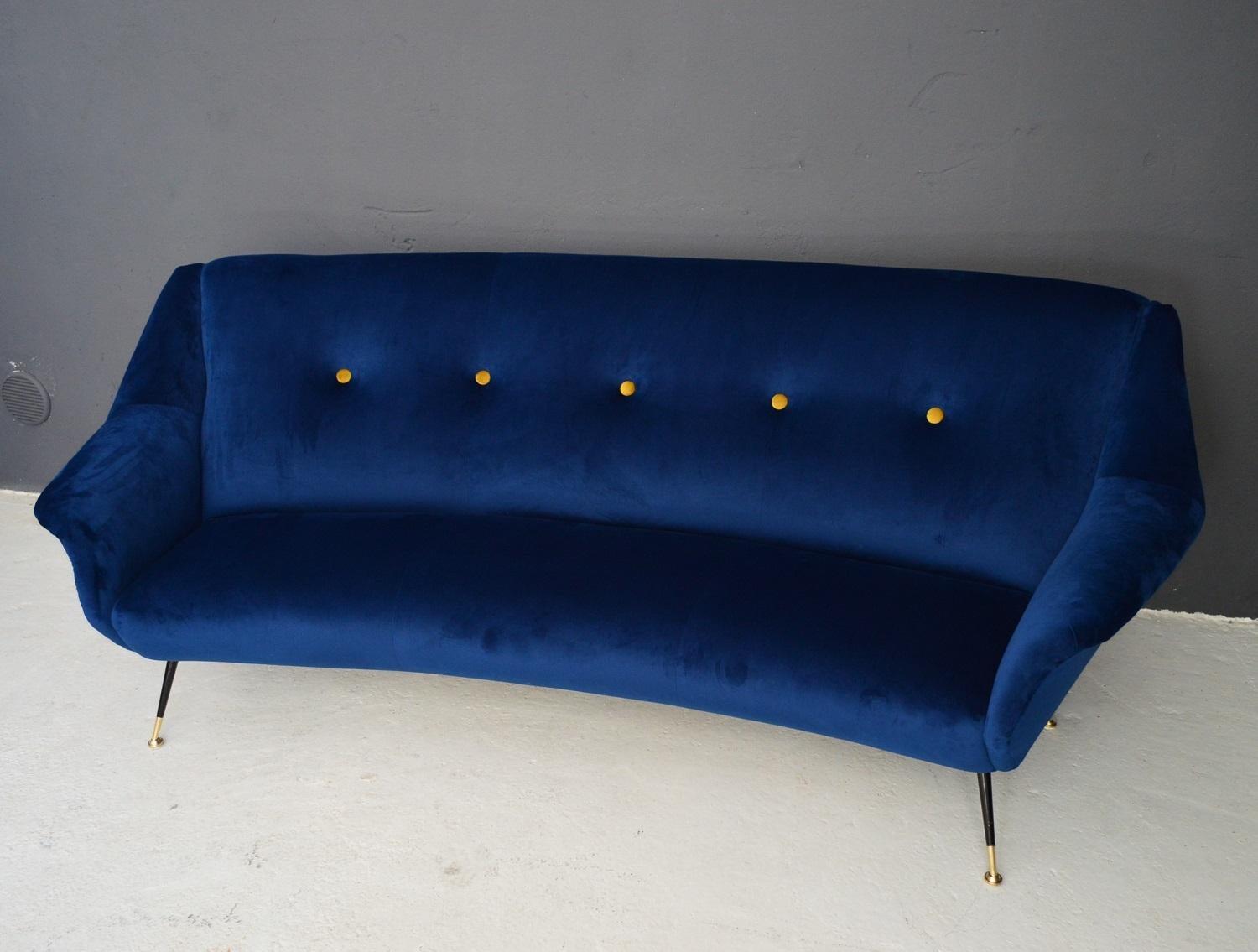 Italian Midcentury Curved Sofa in Blue Velvet, 1950s 12