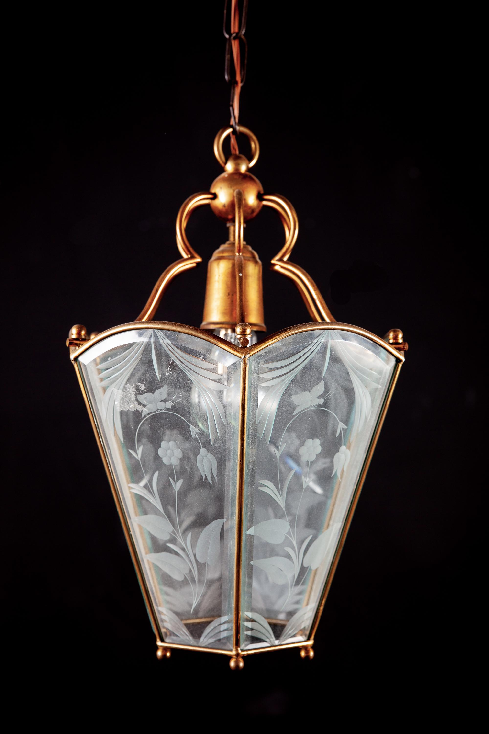 Italian Midcentury Delicious Brass Lantern in the Style of Pietro Chiesa In Excellent Condition For Sale In Rome, IT