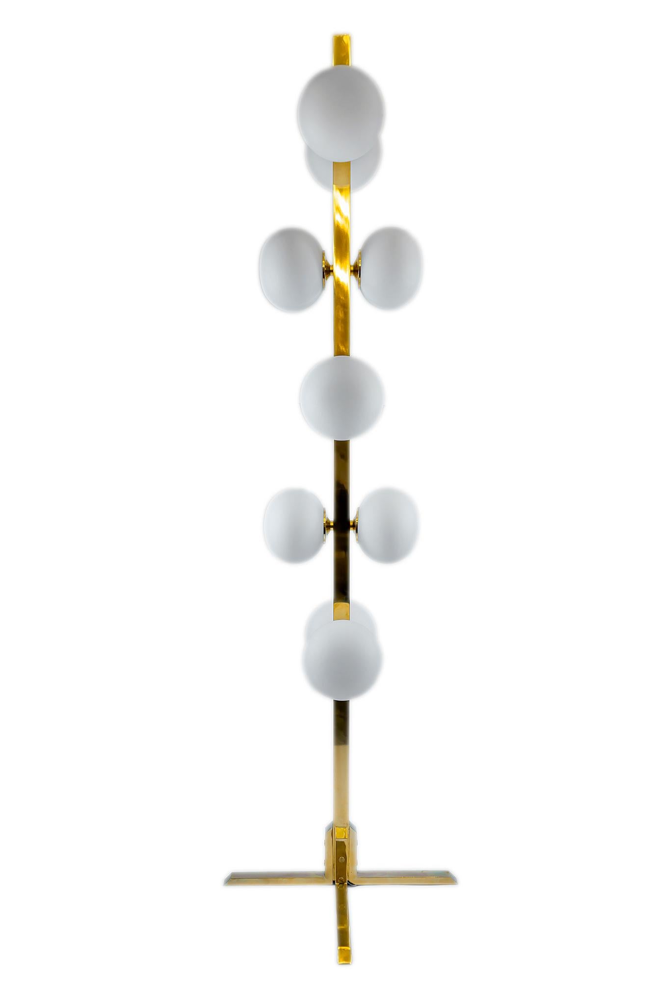 Italian Midcentury Design Brass and Glass Floor Lamp 1