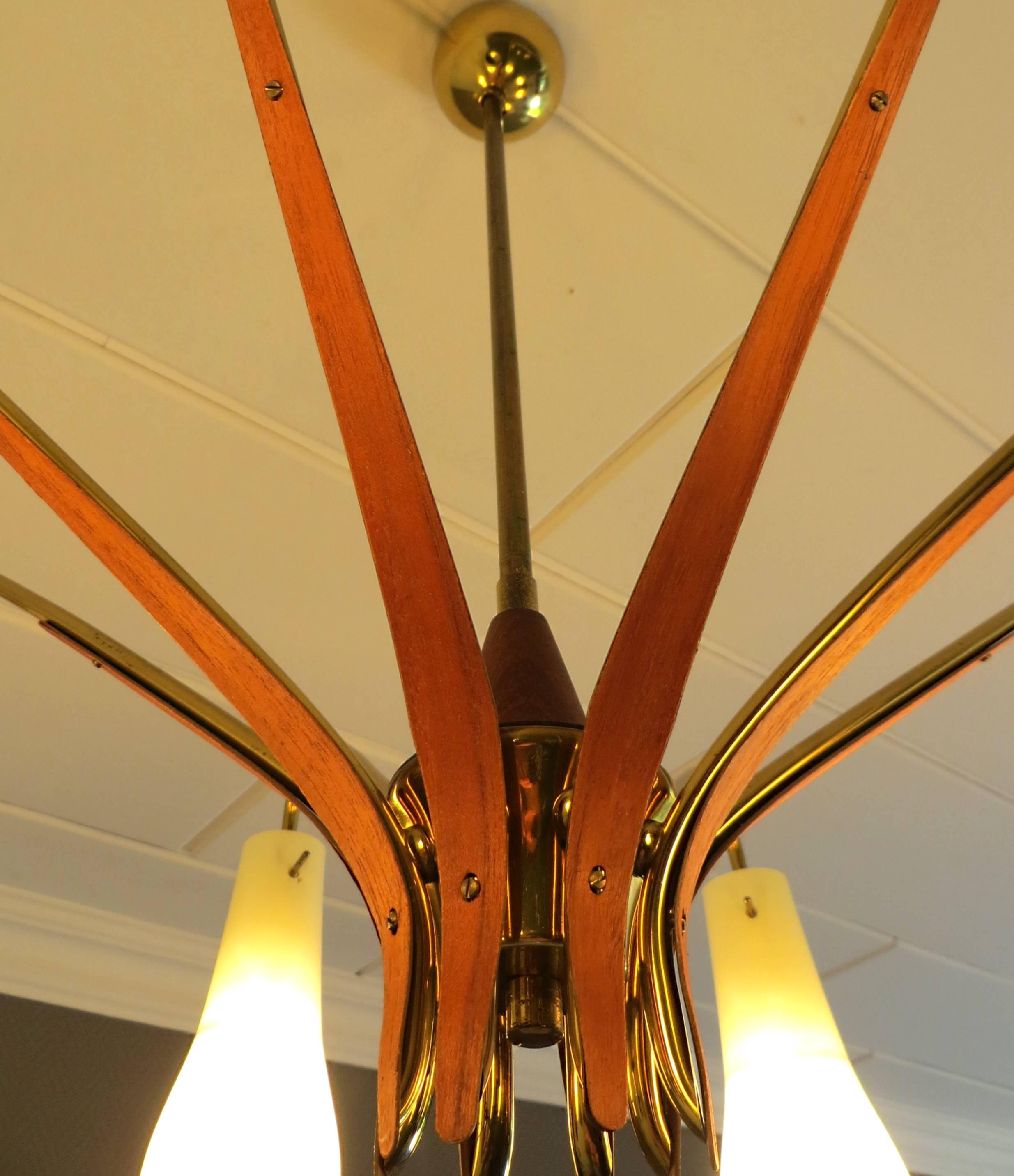 Mid-20th Century Italian Midcentury Design Glass Funnels and Teak Chandelier in Stilnovo Style