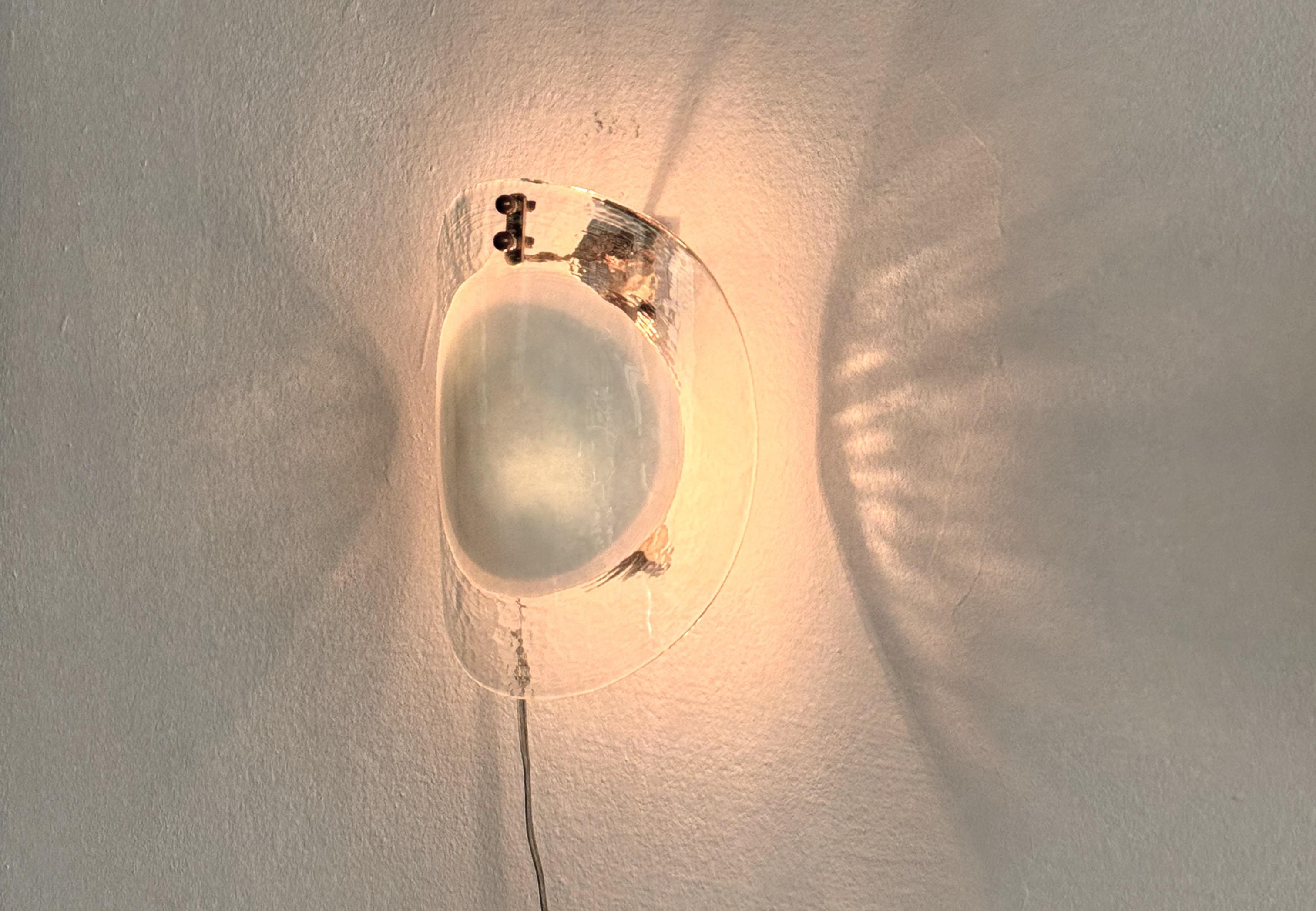 Fatto a mano Applique in vetro di Murano di design italiano del Medioevo, anni '70 in vendita