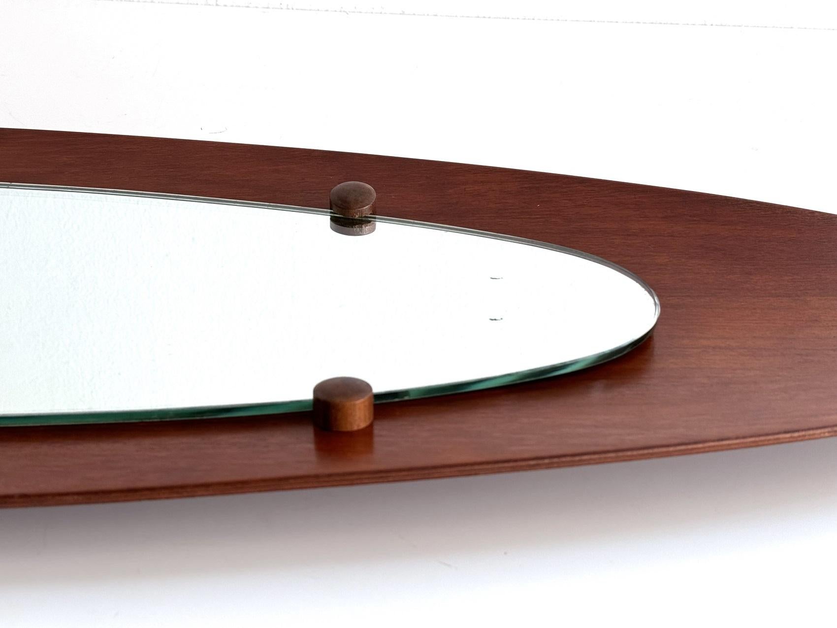 Miroir mural en teck et bentwood de designer italien du milieu du siècle dernier, années 1950 en vente 5