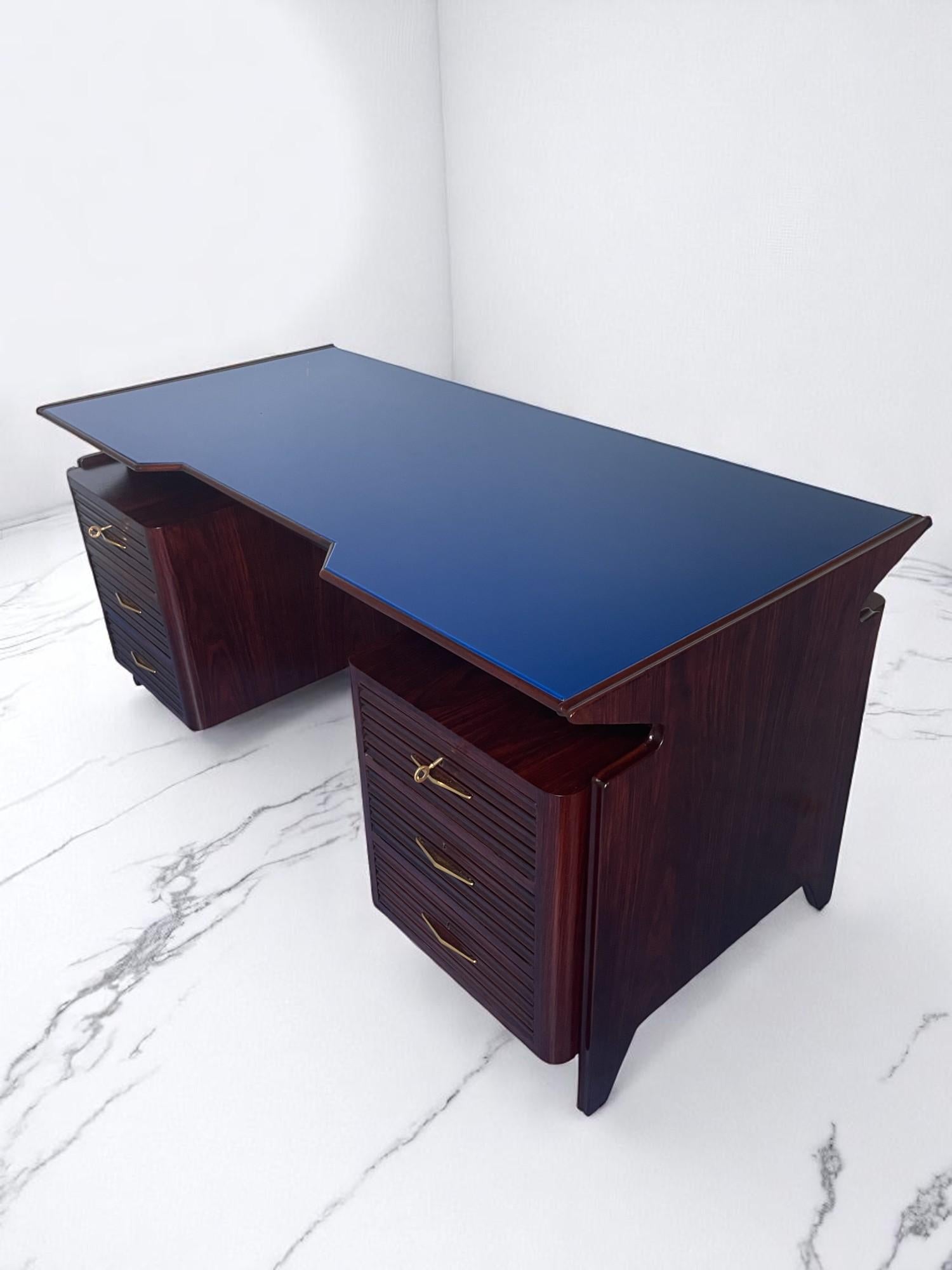 Italian Midcentury Desk attributed to Osvaldo Borsani , Italy 1950s in vendita 2