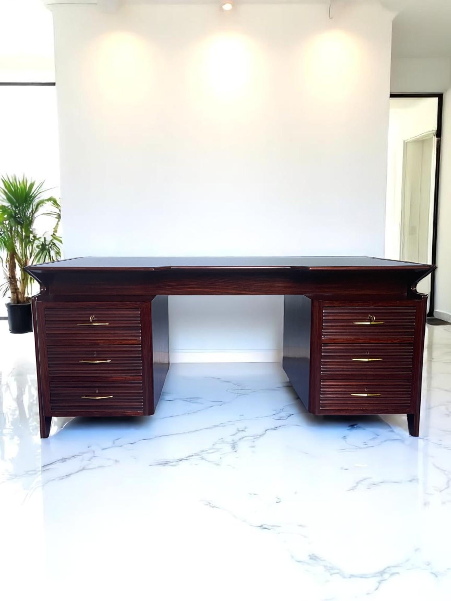 Mid-Century moderno Italian Midcentury Desk attributed to Osvaldo Borsani , Italy 1950s in vendita