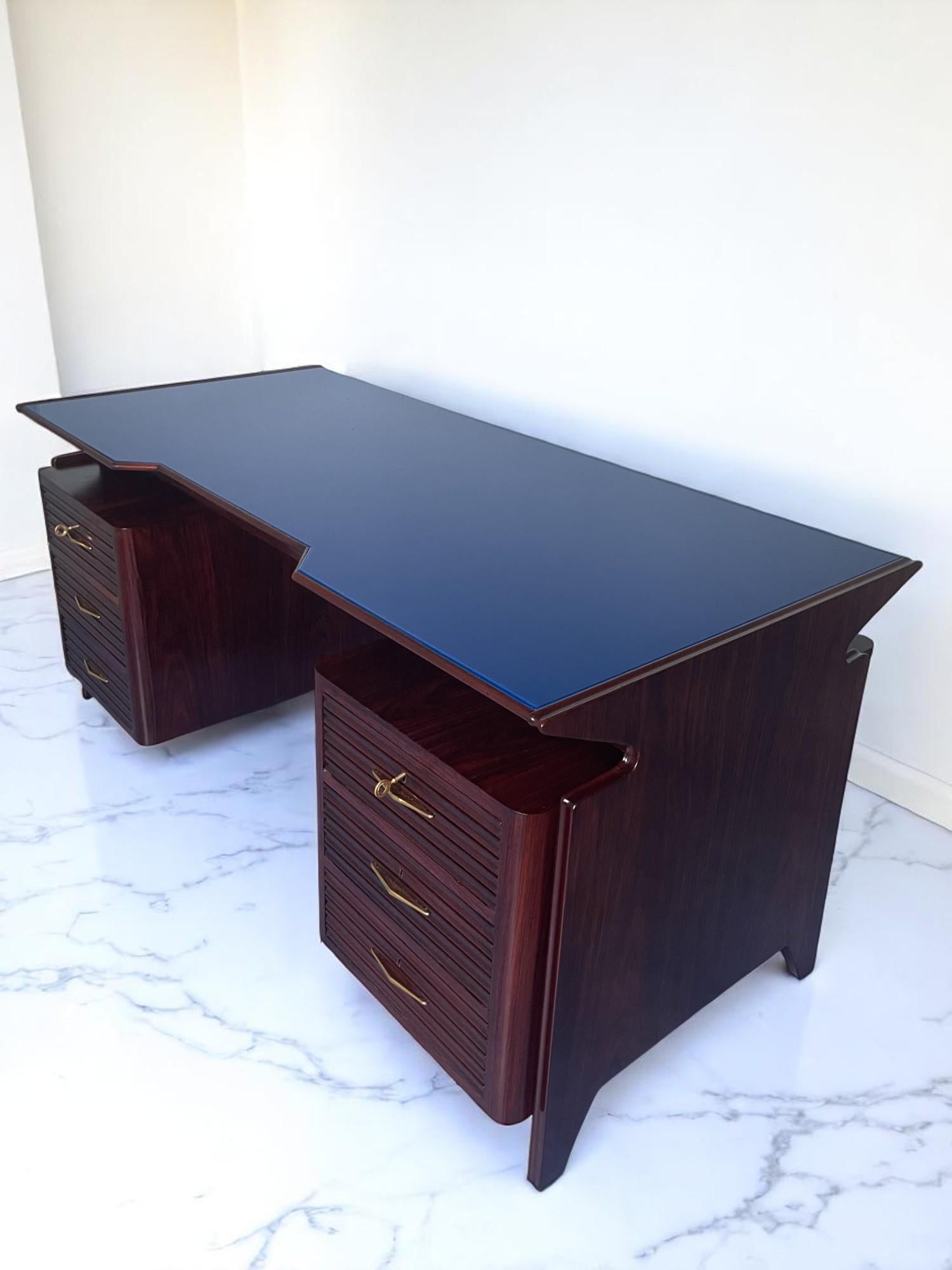 Metà XX secolo Italian Midcentury Desk attributed to Osvaldo Borsani , Italy 1950s in vendita