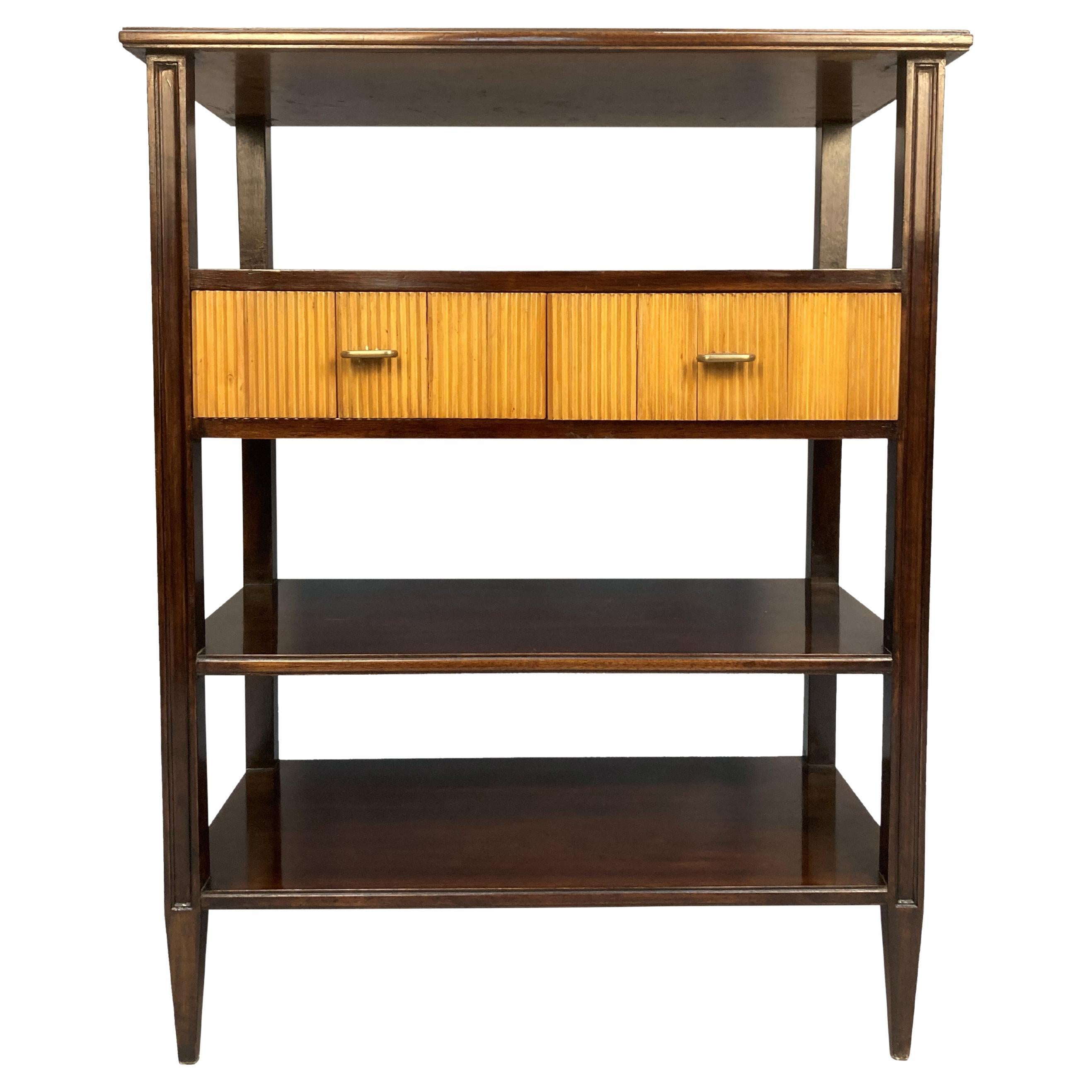 Etagere italiana del Medioevo