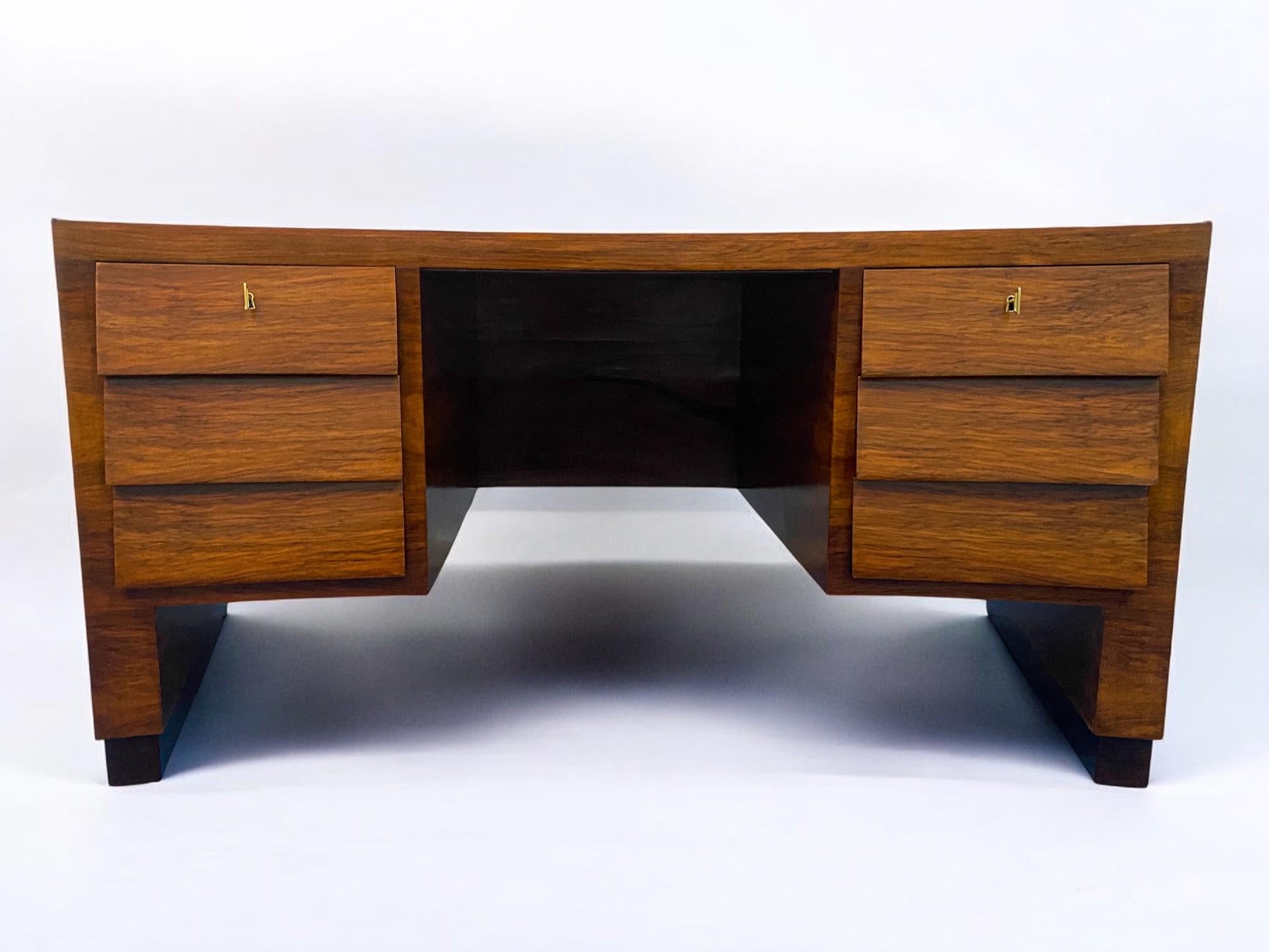 Italian Midcentury Executive Desk Table with chair designed by Gio' Ponti, 1940s In Good Condition For Sale In Traversetolo, IT