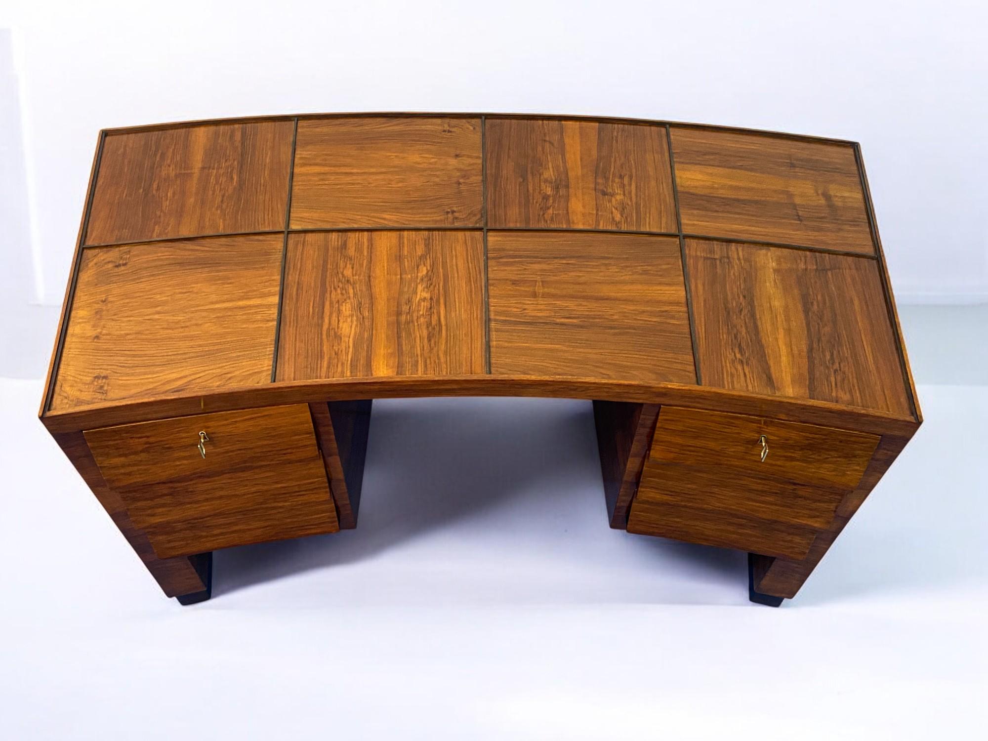 Mid-20th Century Italian Midcentury Executive Desk Table with chair designed by Gio' Ponti, 1940s For Sale