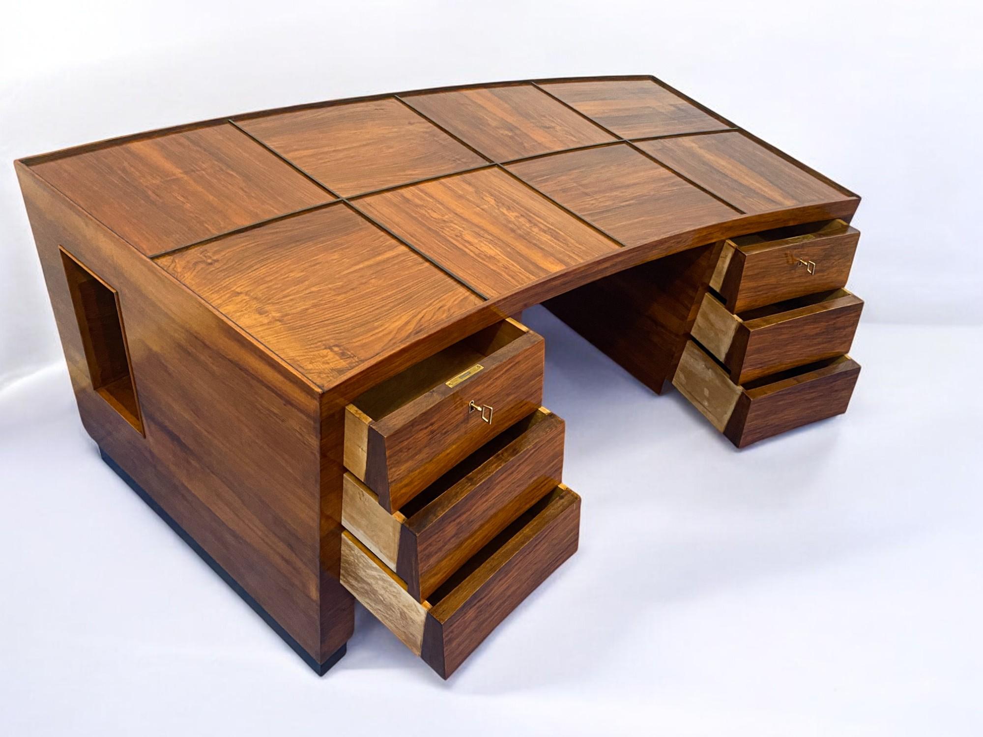 Walnut Italian Midcentury Executive Desk Table with chair designed by Gio' Ponti, 1940s For Sale