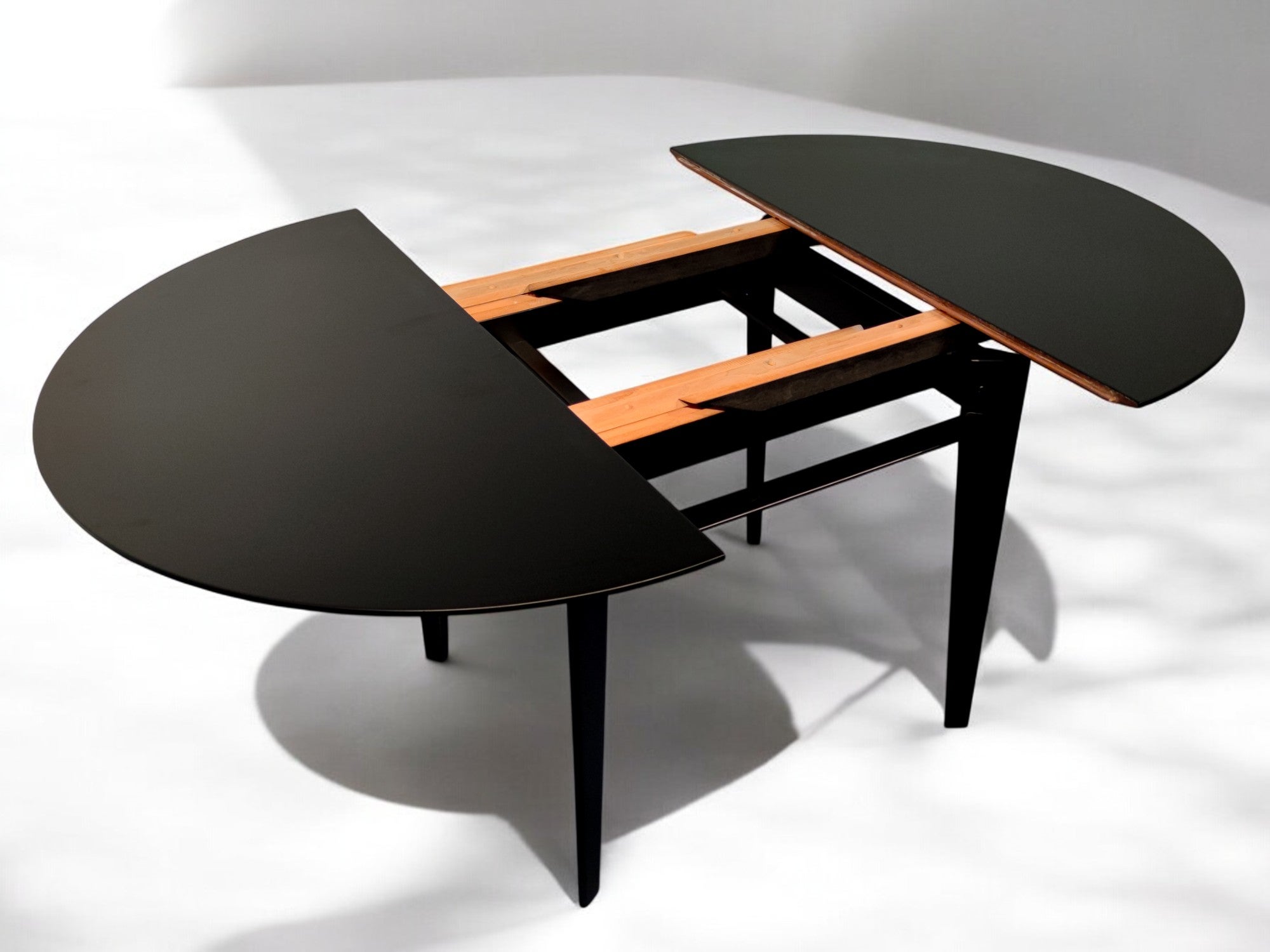 Table de salle à manger extensible italienne du milieu du siècle par Vittorio Dassi, années 1950