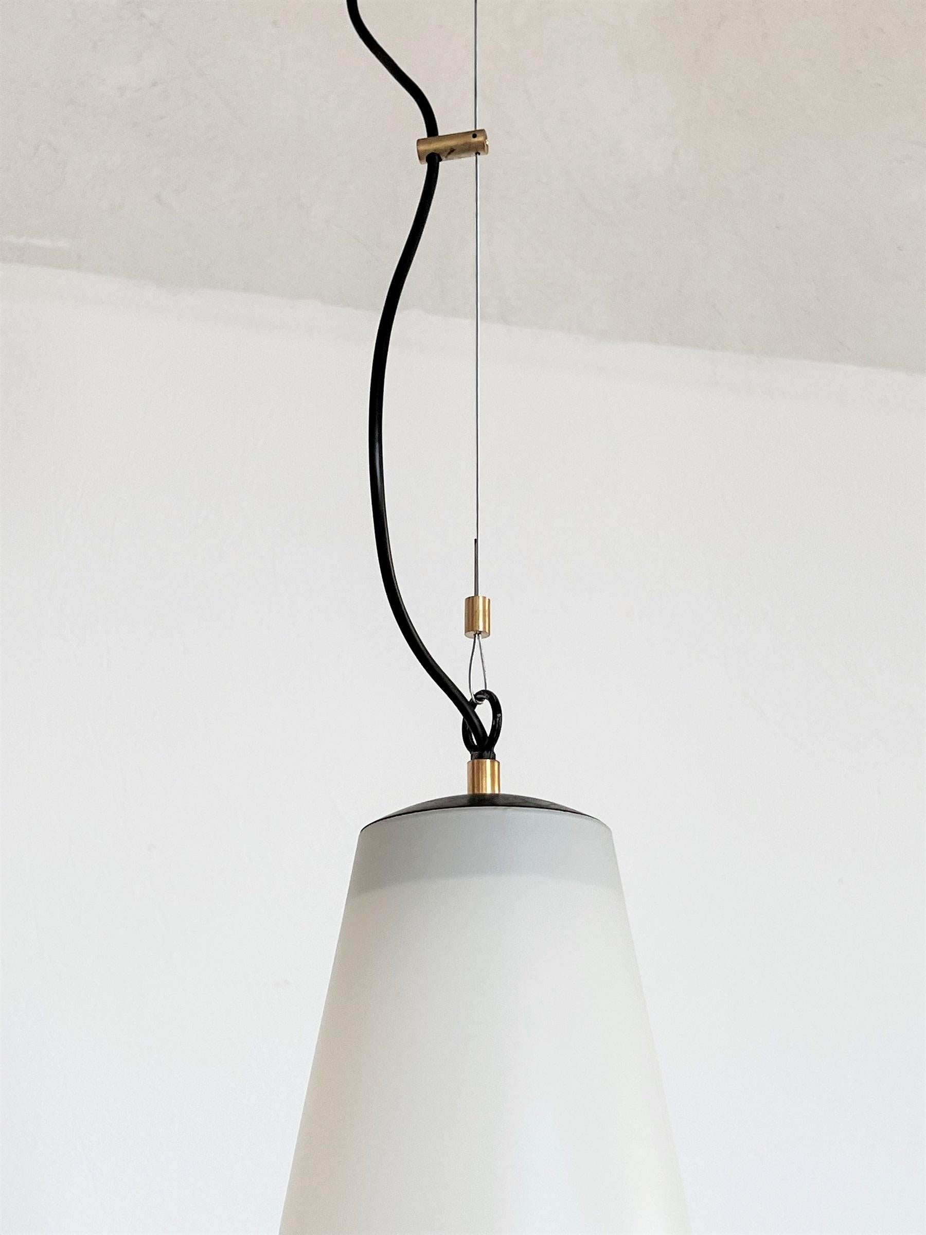 Italian Midcentury Extra Long Pendant Light in Milky White Glass, 1970s For Sale 6