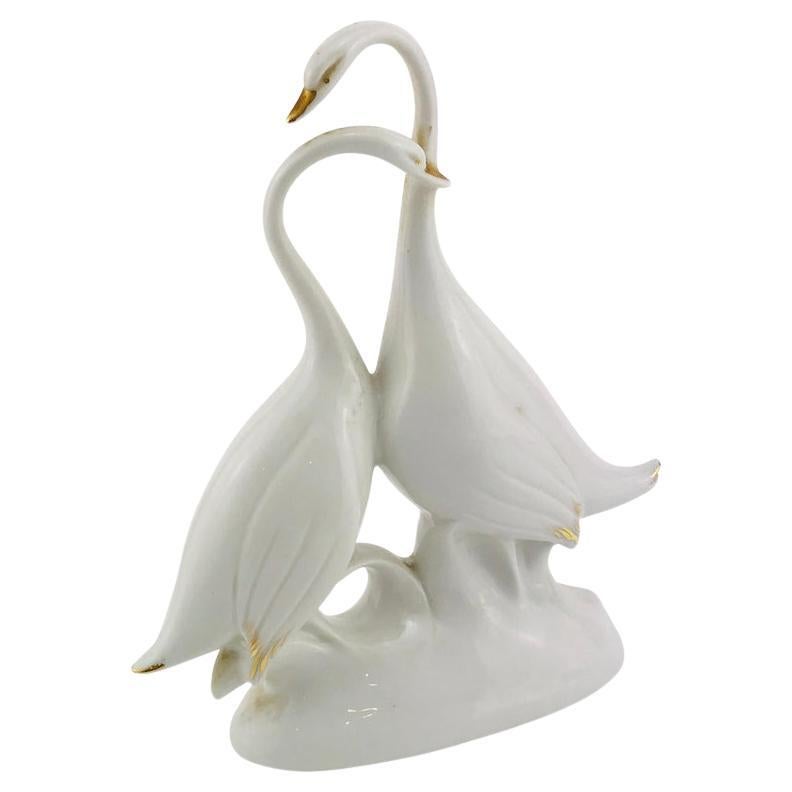 Italian Midcentury Finissime Porcellane Swans Sculpture, Firenze , 1950s For Sale