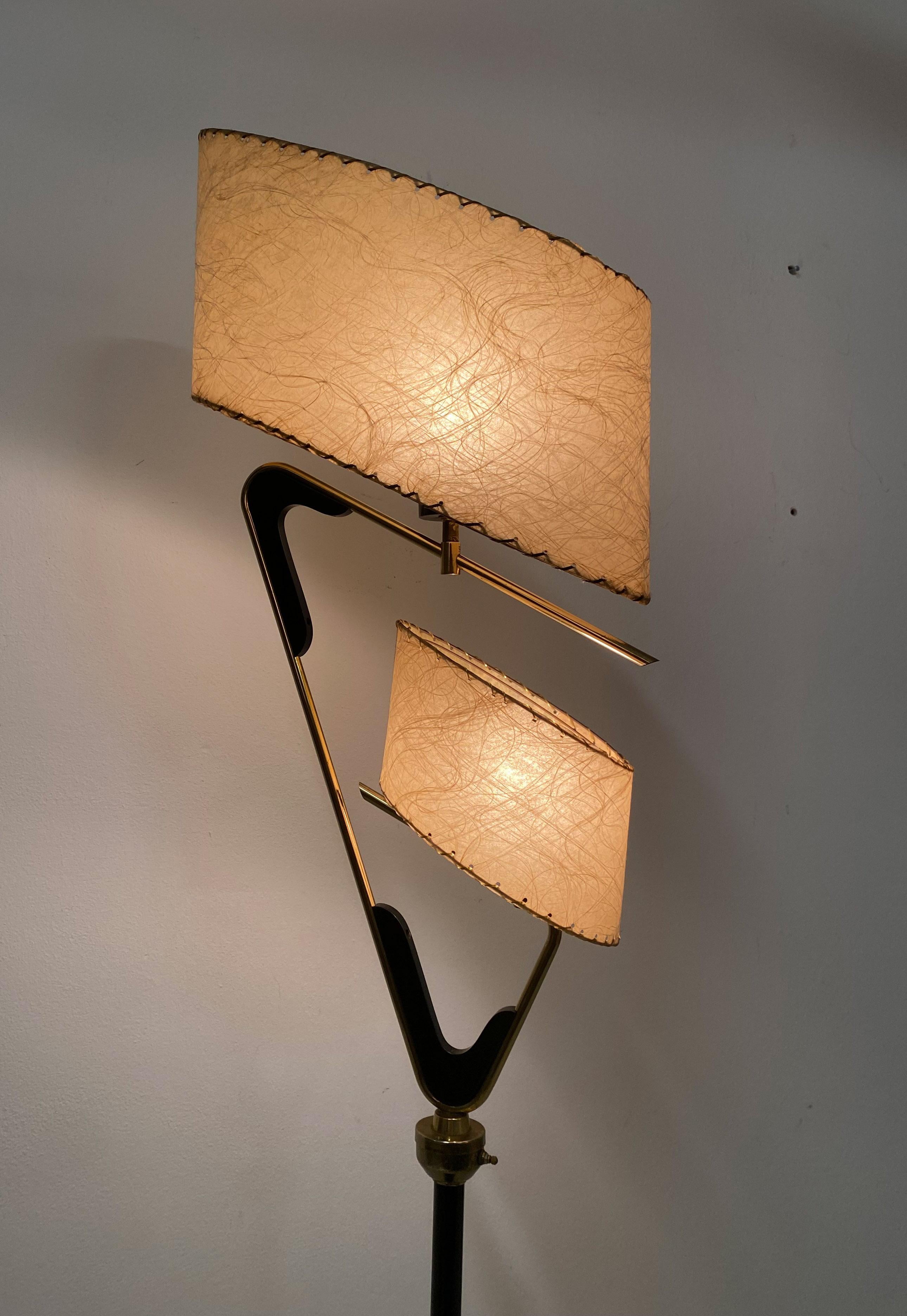 Italian Midcentury Floor Lamp with Parchment Shades For Sale 10