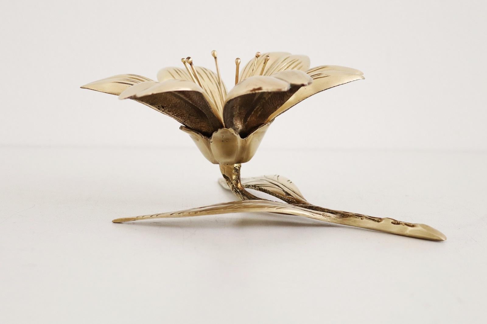 Italian Midcentury Flower in Brass with Petal Ashtrays for Cigarettes, 1950s 2