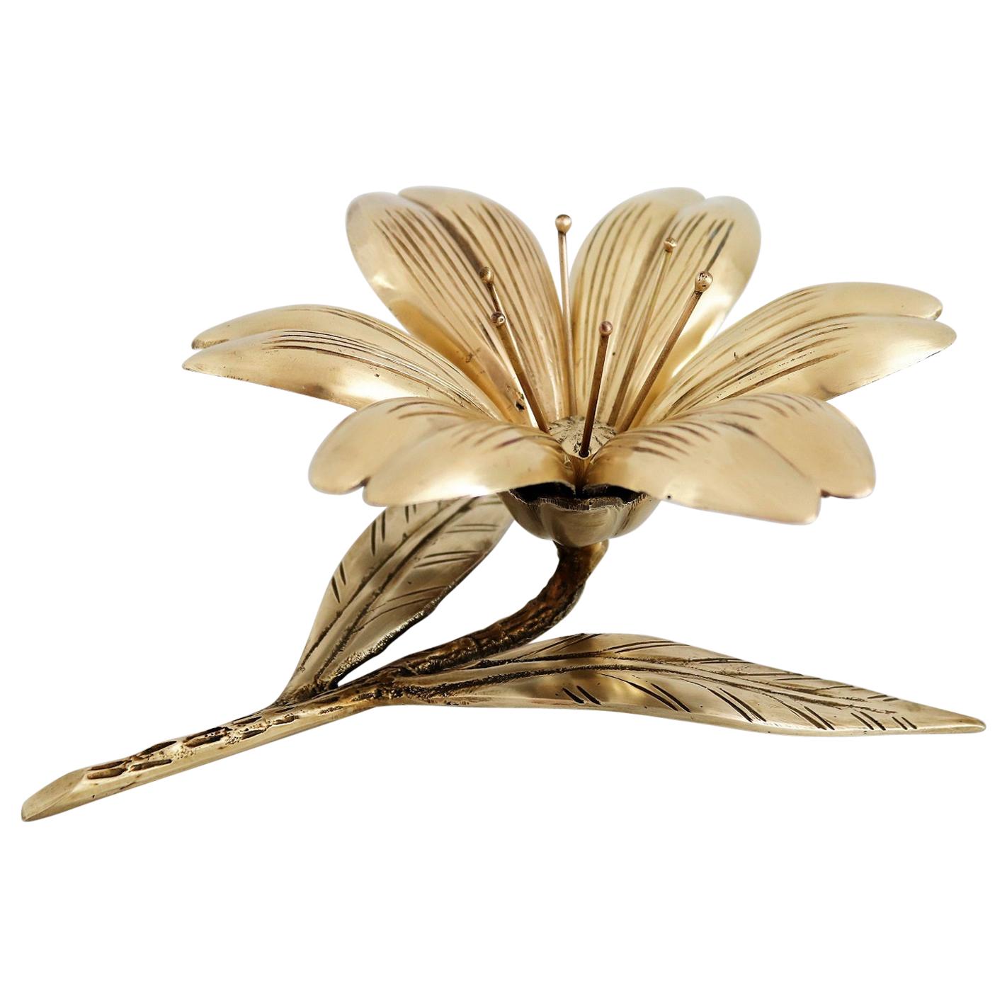 Italian Midcentury Flower in Brass with Petal Ashtrays for Cigarettes ...