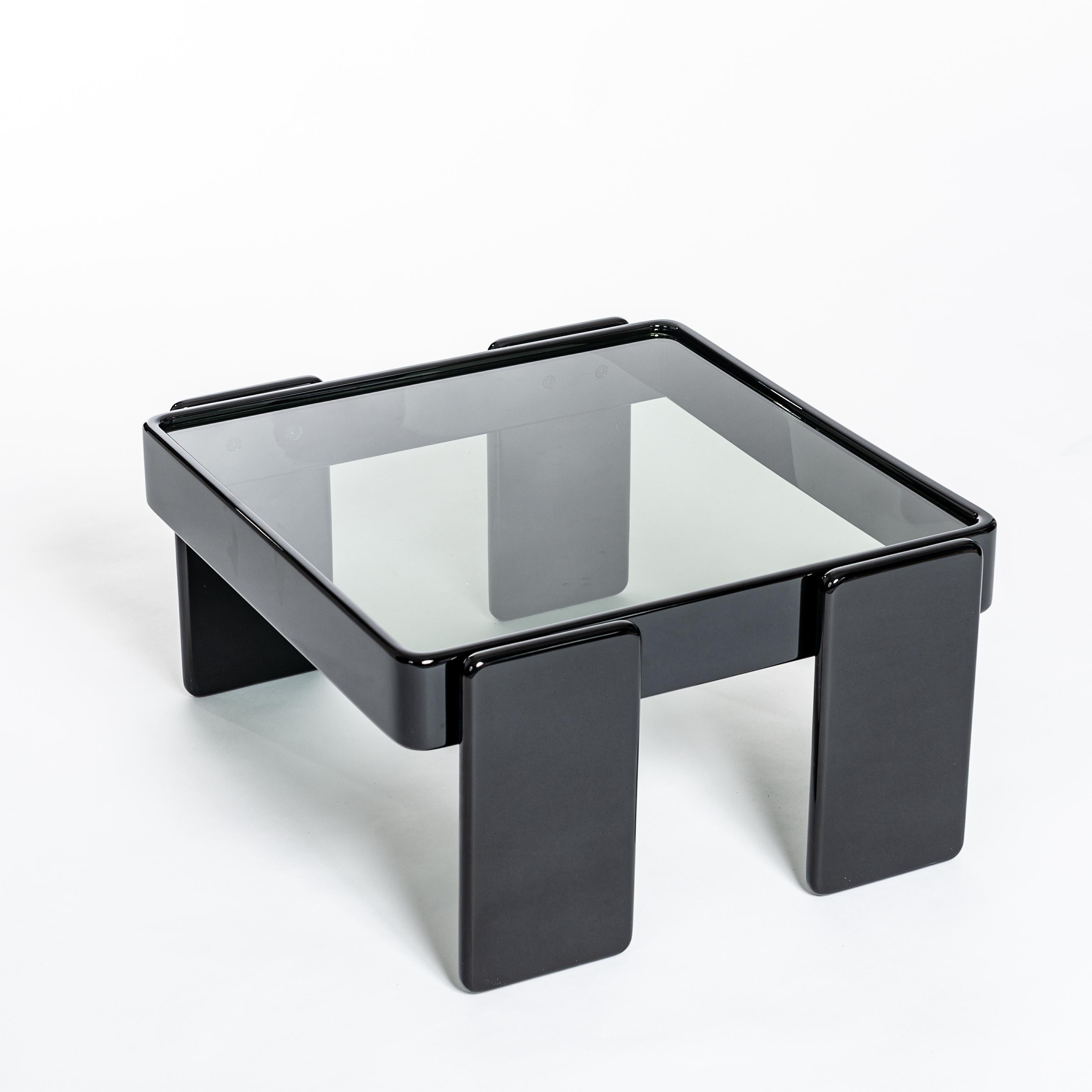 Italian Midcentury Gianfranco Frattini Black Nesting Tables for Cassina, 1960s (Mitte des 20. Jahrhunderts) im Angebot