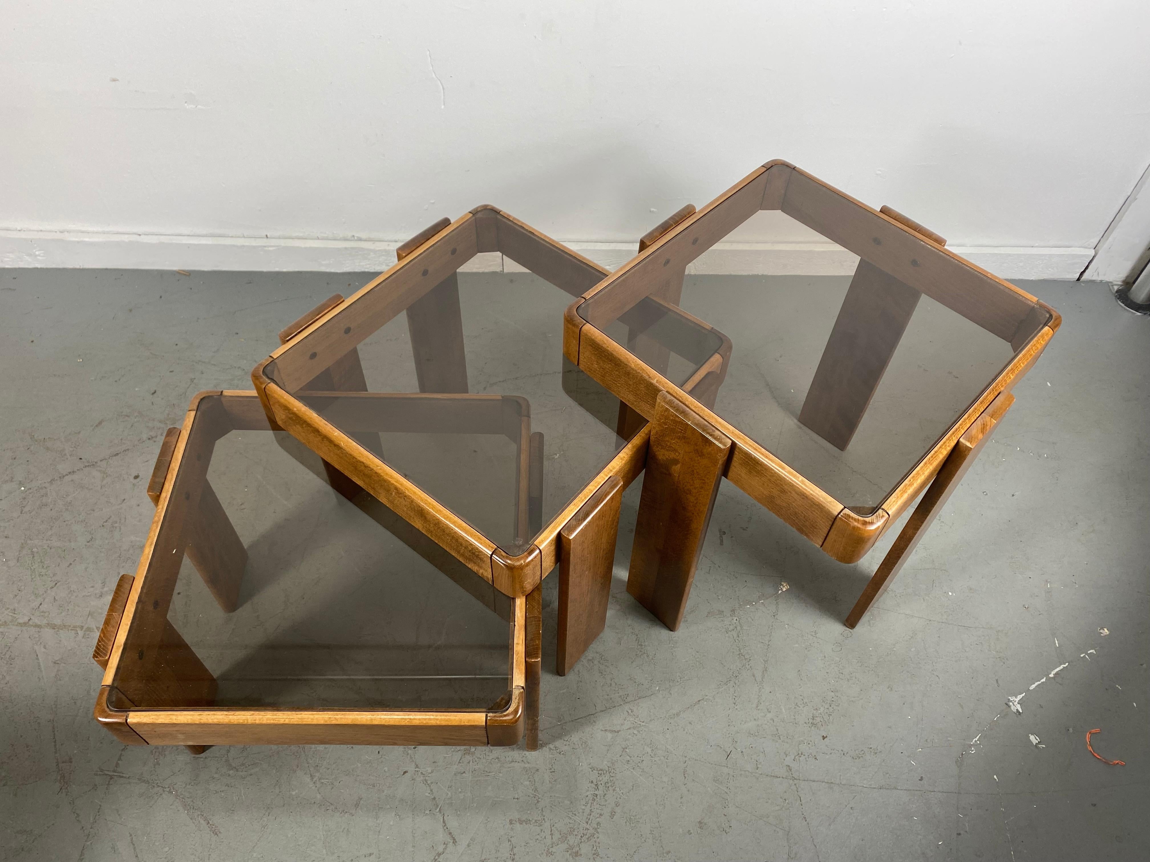 Italian Midcentury Gianfranco Frattini Nesting Tables for Cassina, 1970s 2