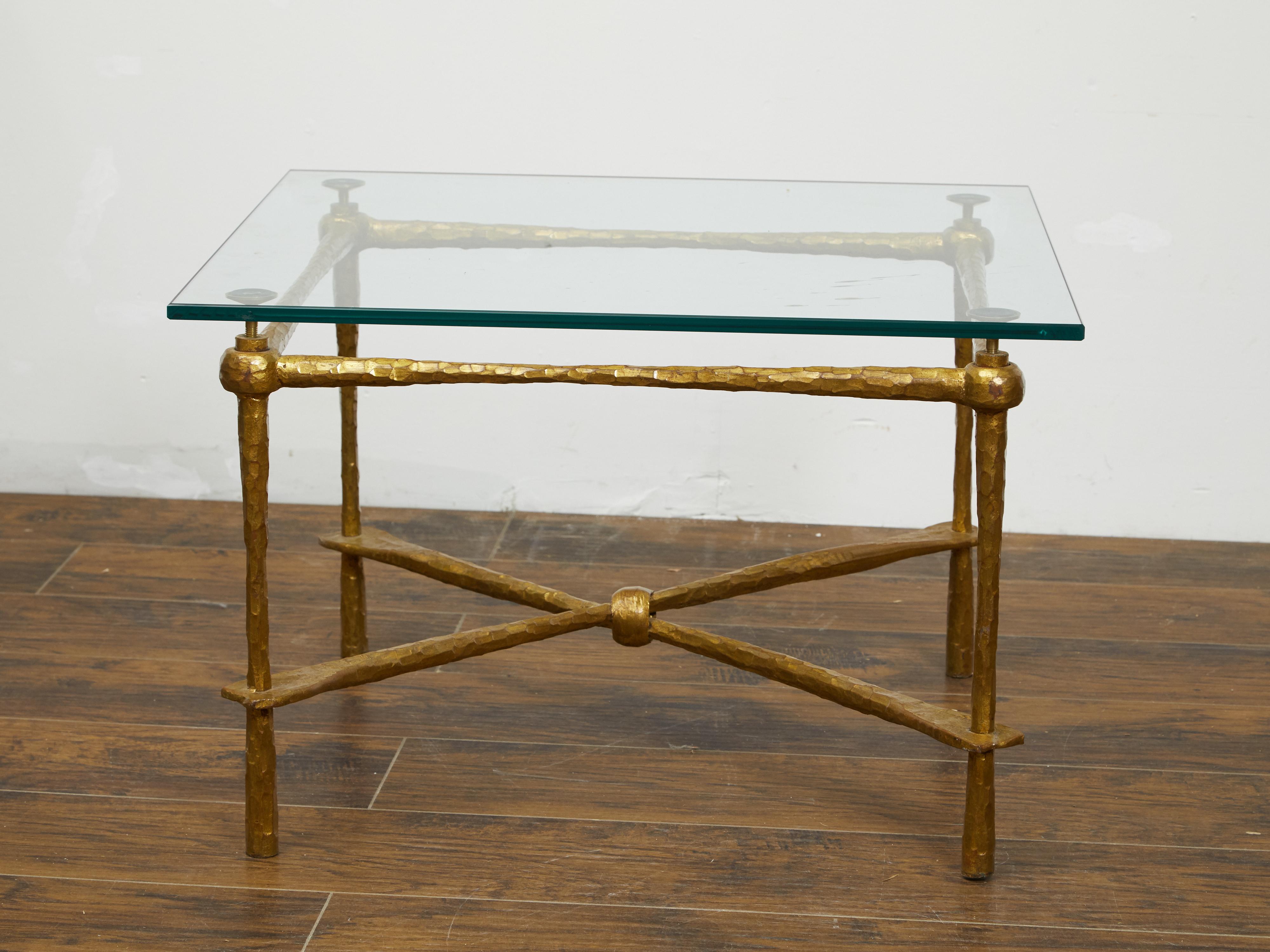 Italian Midcentury Gilt Metal Coffee Table with Glass Top and Hammered Accents For Sale 3