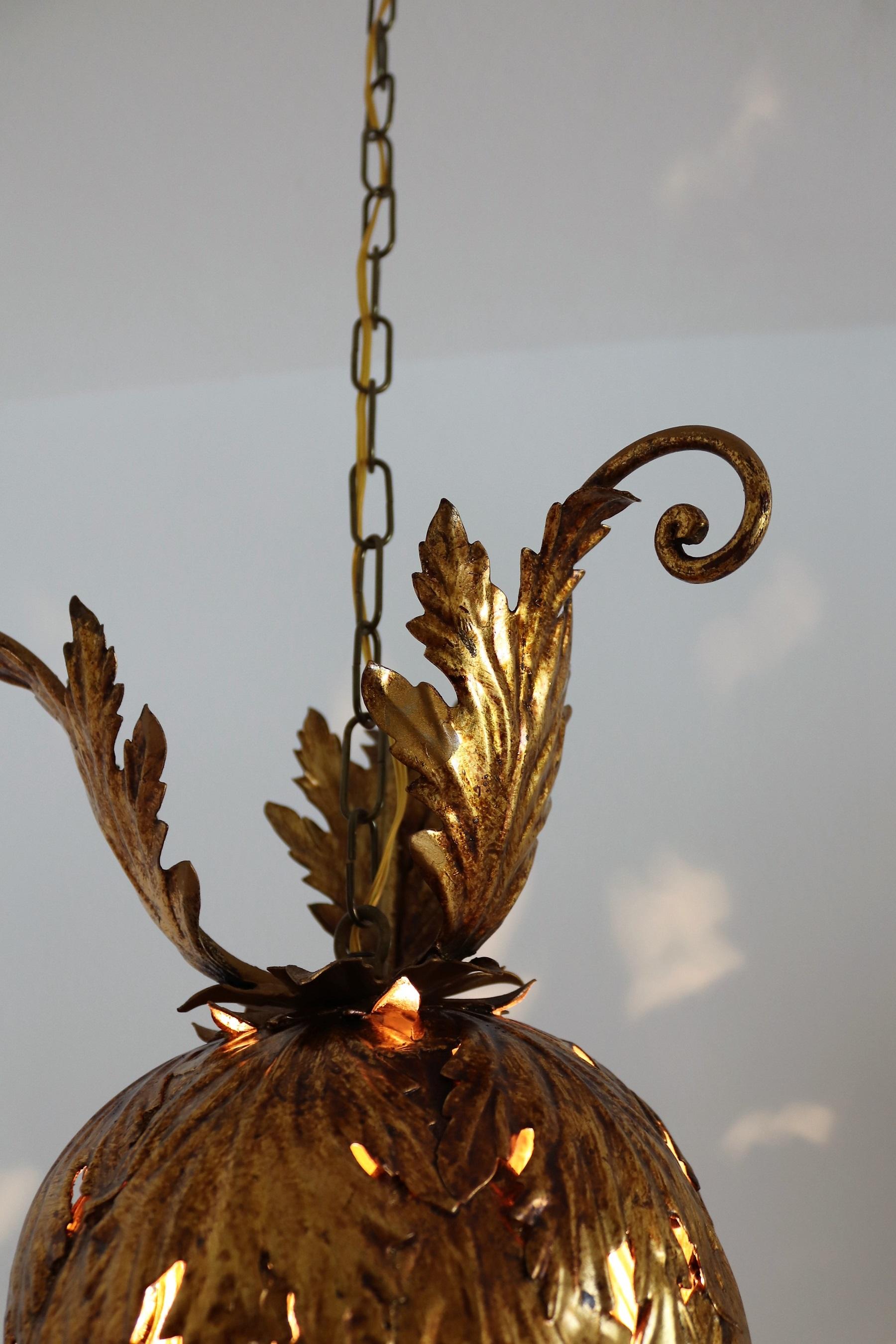 Italian Midcentury Gilt Metal Pendant Lamp with Leaves for Hans Kögl, 1960s For Sale 4