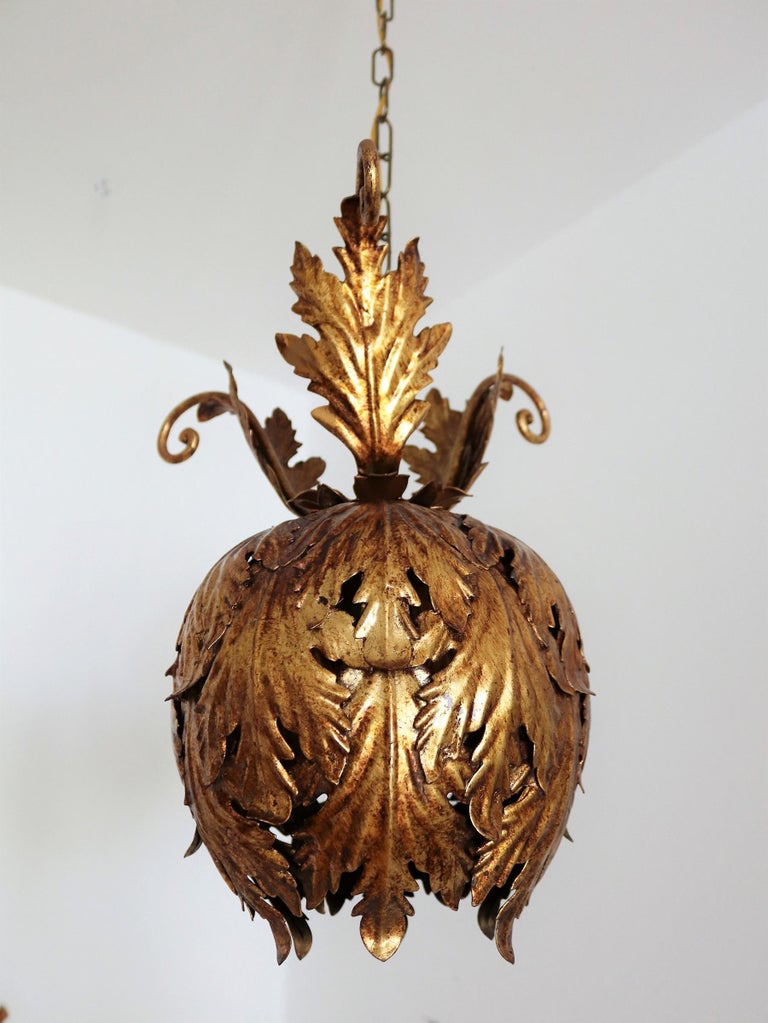 Italian Midcentury Gilt Metal Pendant Lamp with Leaves for Hans Kögl, 1960s For Sale 1