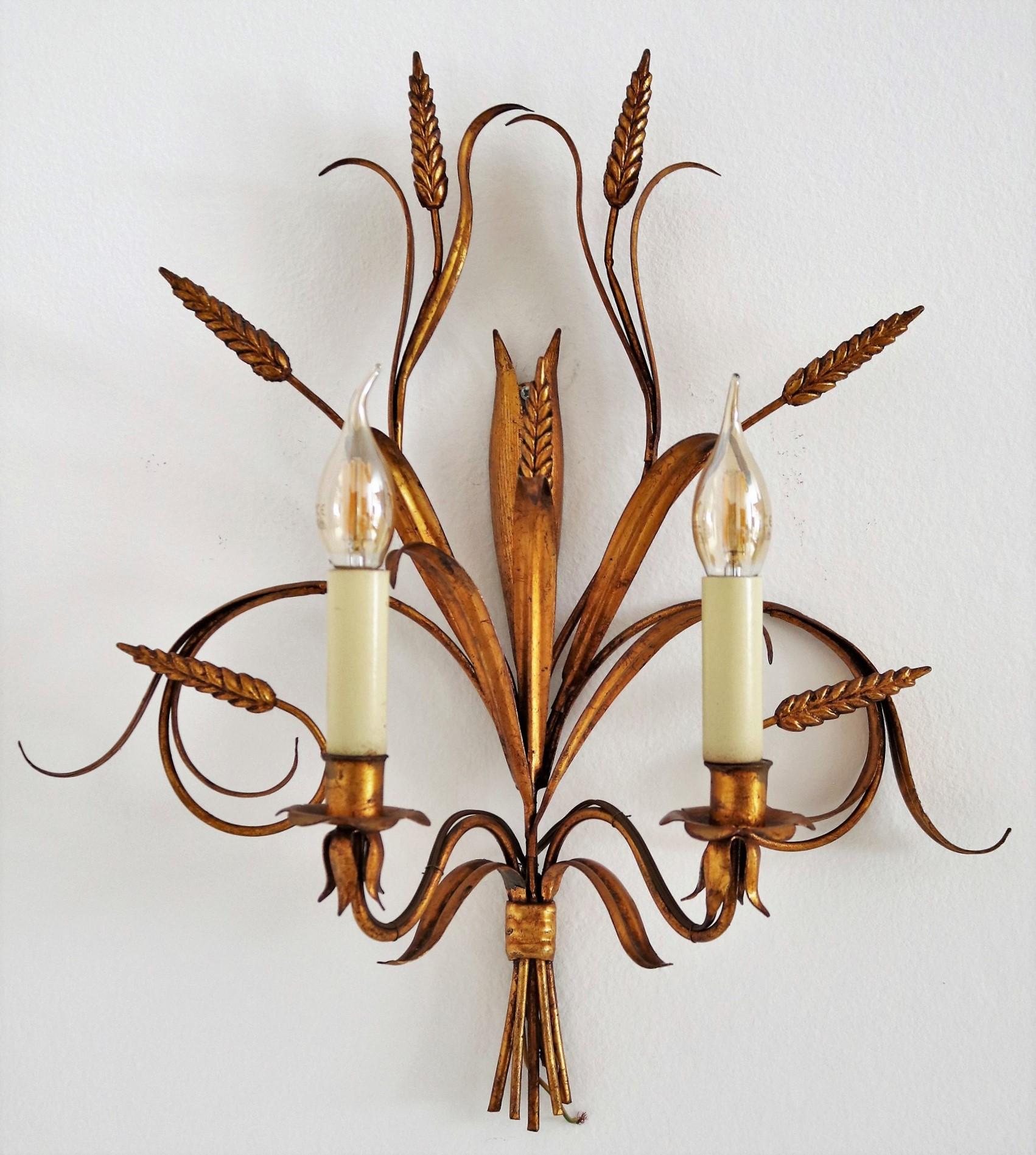 Italian Midcentury Gilt Tole Wall Sconces with Wheat Sheaf, 1950s, Set of Five In Good Condition For Sale In Morazzone, Varese