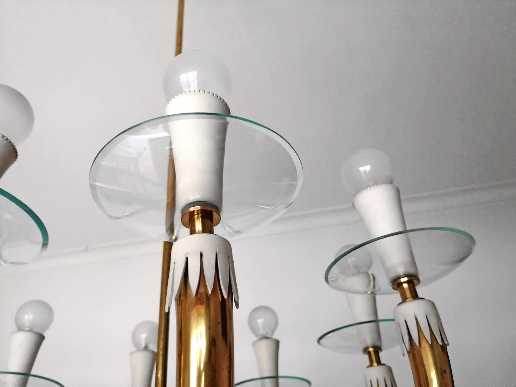 20th Century Italian Midcentury Gio Ponti for Fontana Art Glass Gilt Brass 8-Light Chandelier For Sale