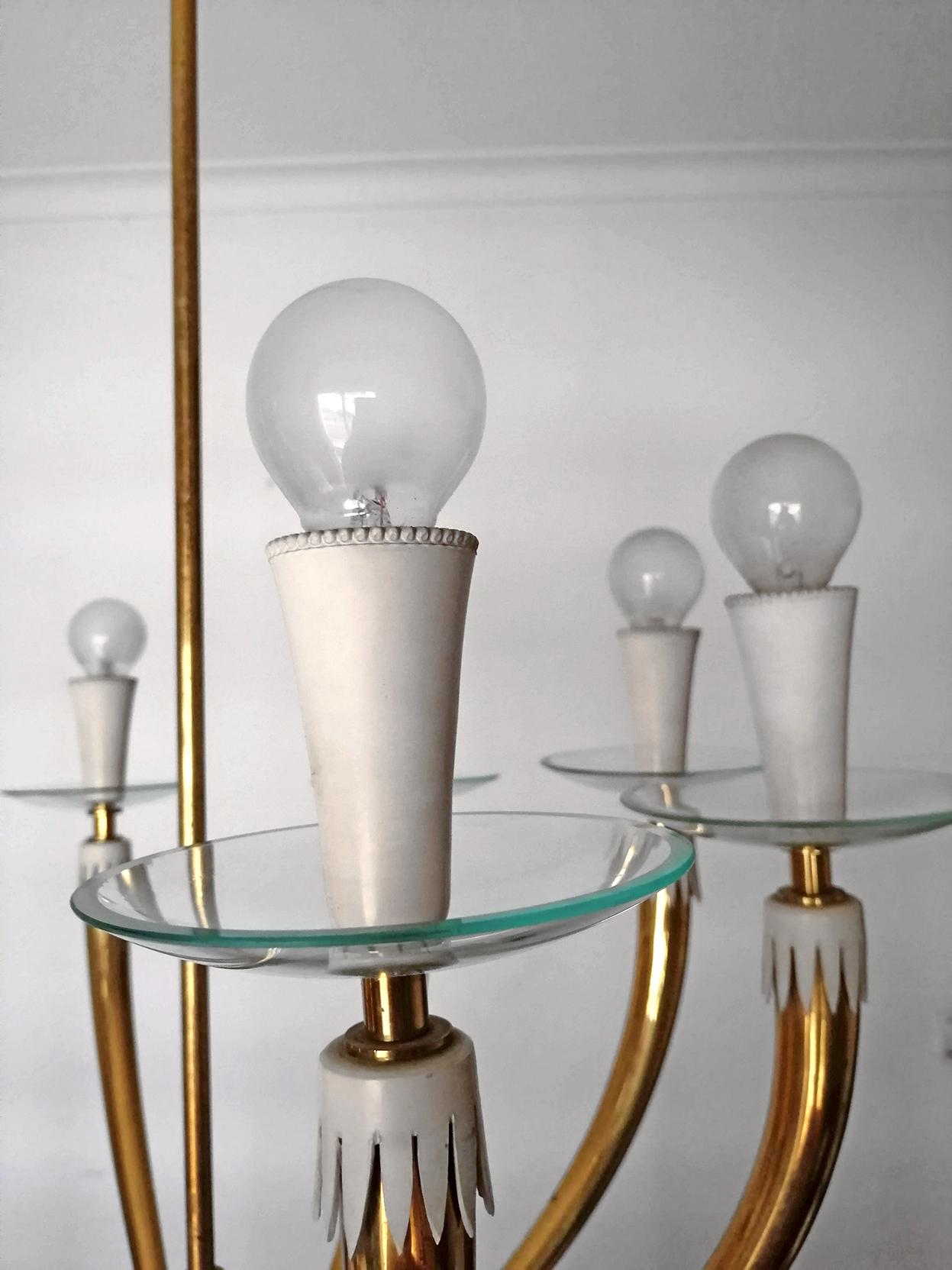 Italian Midcentury Gio Ponti for Fontana Art Glass Gilt Brass 8-Light Chandelier For Sale 3