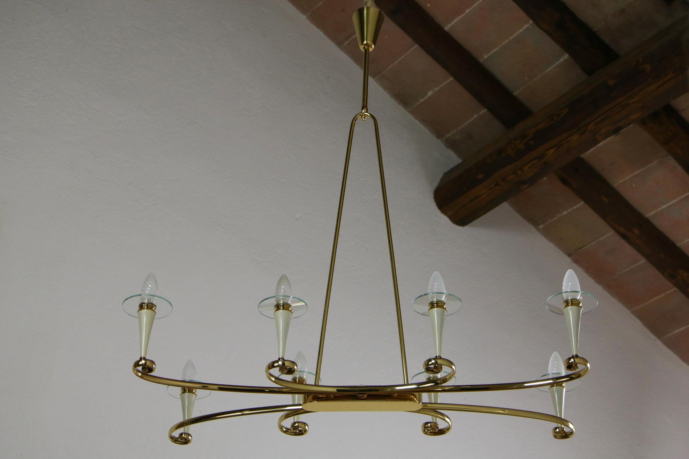 Italian Midcentury Gold and Ivory Color Eight Lights Chandelier, 1950s For Sale 9