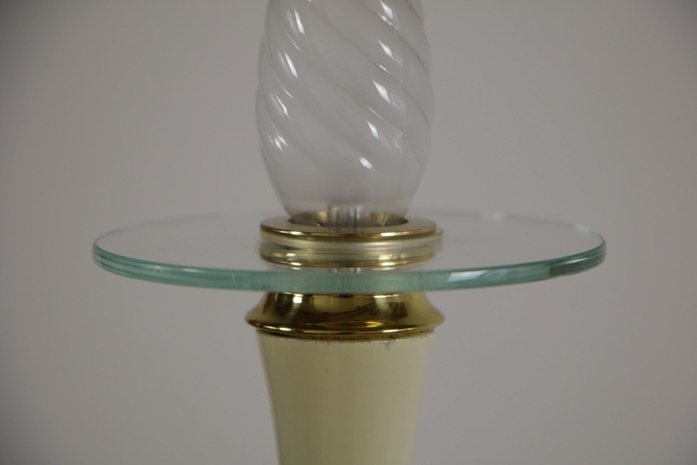 Italian Midcentury Gold and Ivory Color Eight Lights Chandelier, 1950s For Sale 2