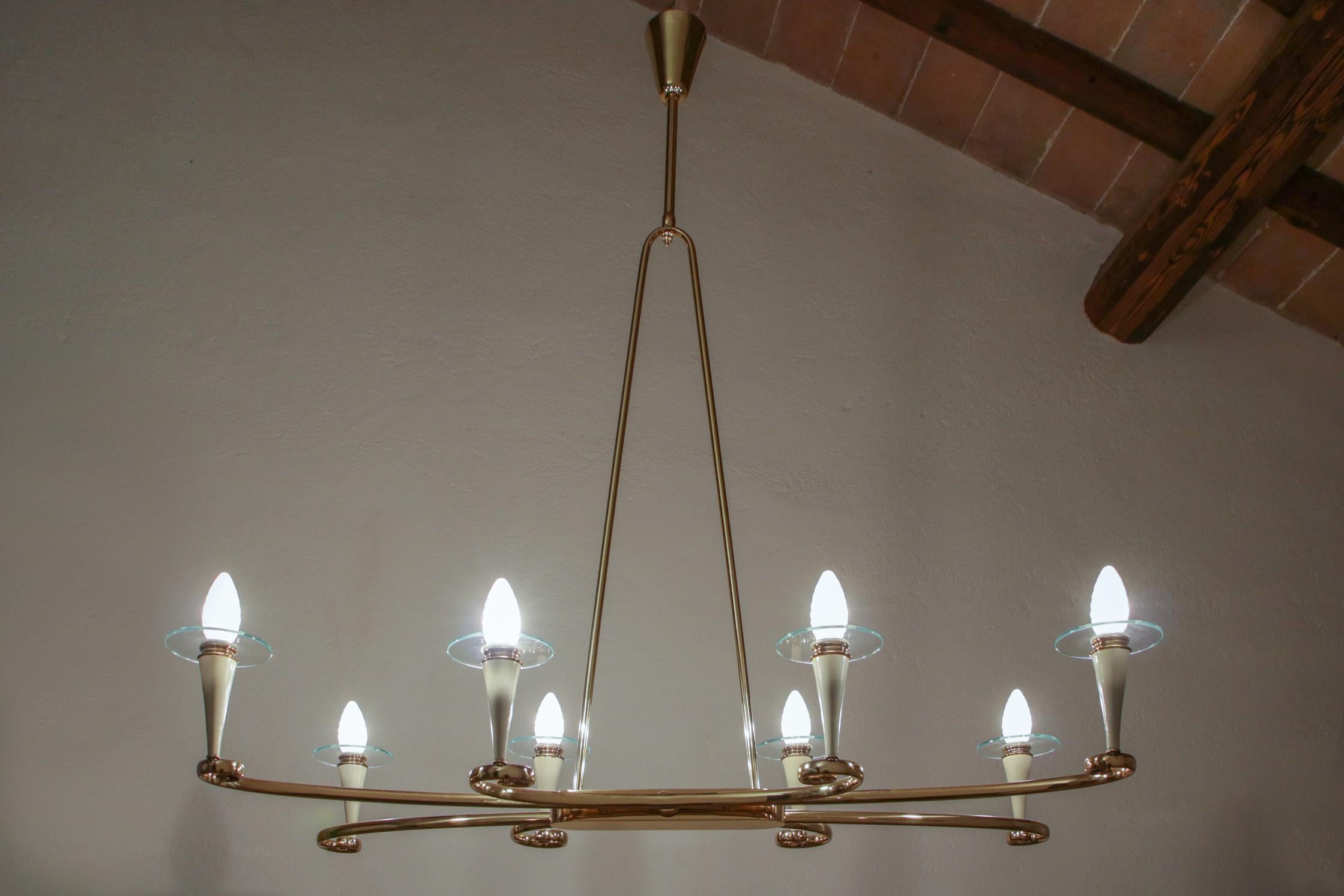 Italian Midcentury Gold and Ivory Color Eight Lights Chandelier, 1950s For Sale 3