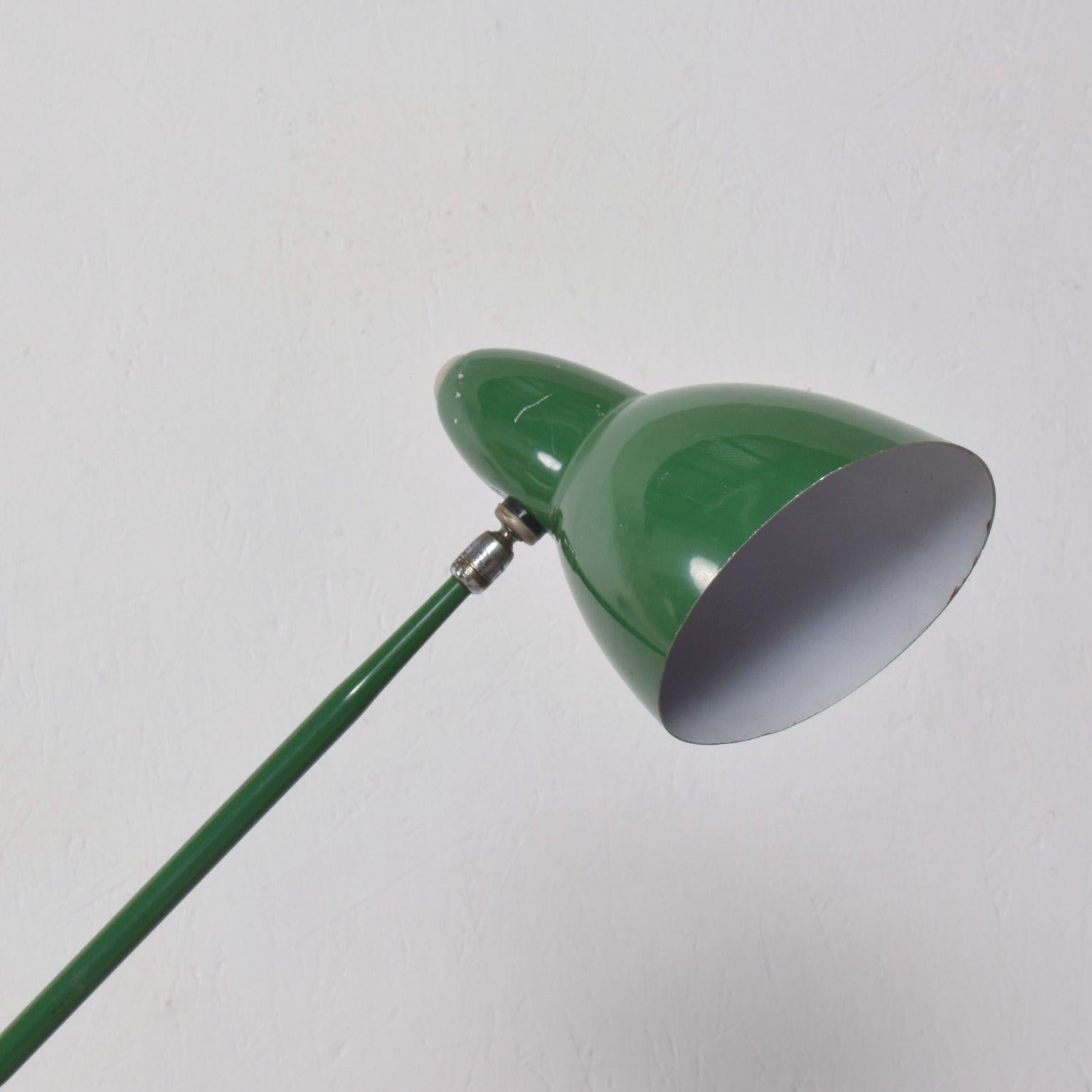 Italian Midcentury Green Adjustable Clamp Task Desk Lamp Stilnovo Style, 1950s 1