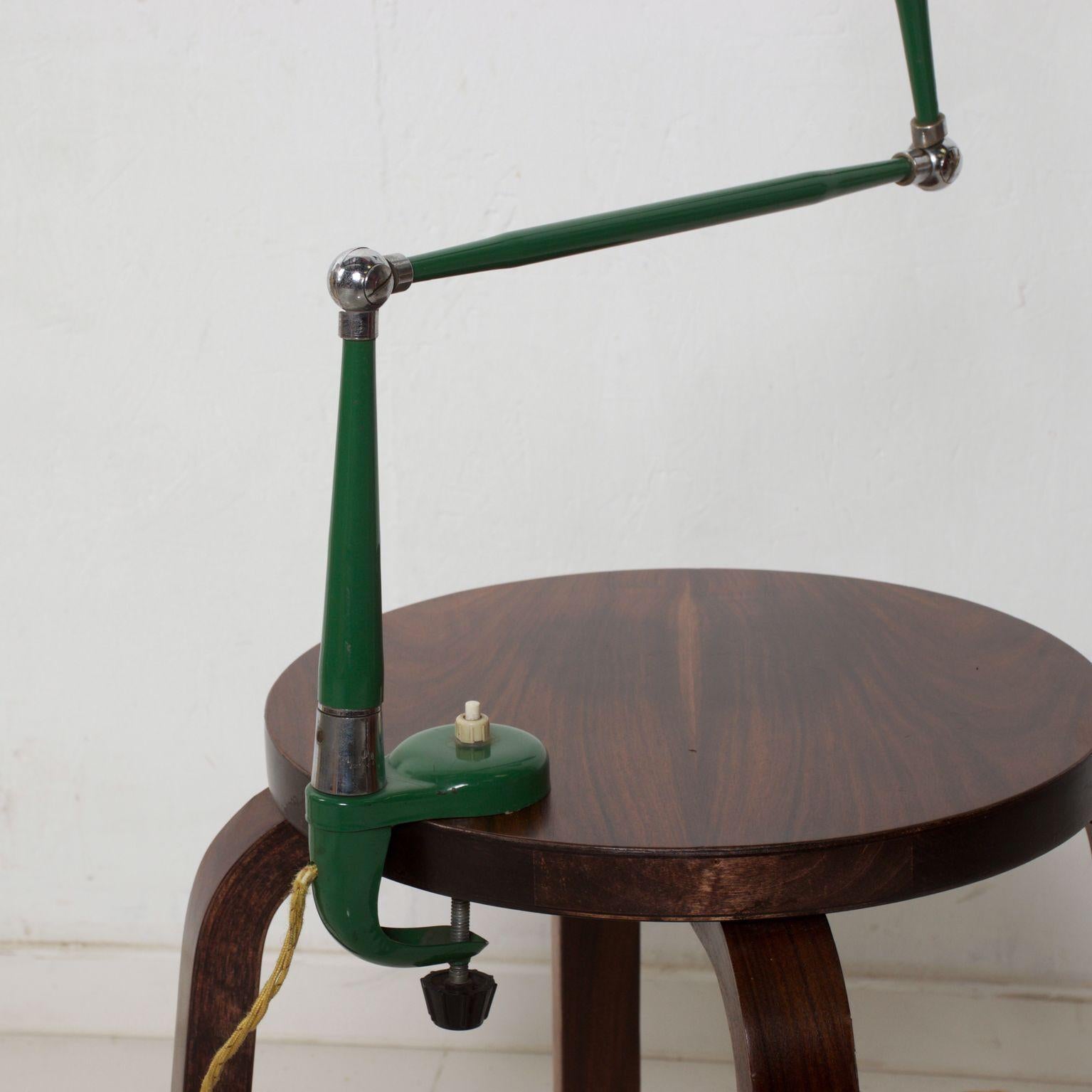 Italian Midcentury Green Adjustable Clamp Task Desk Lamp Stilnovo Style, 1950s 3