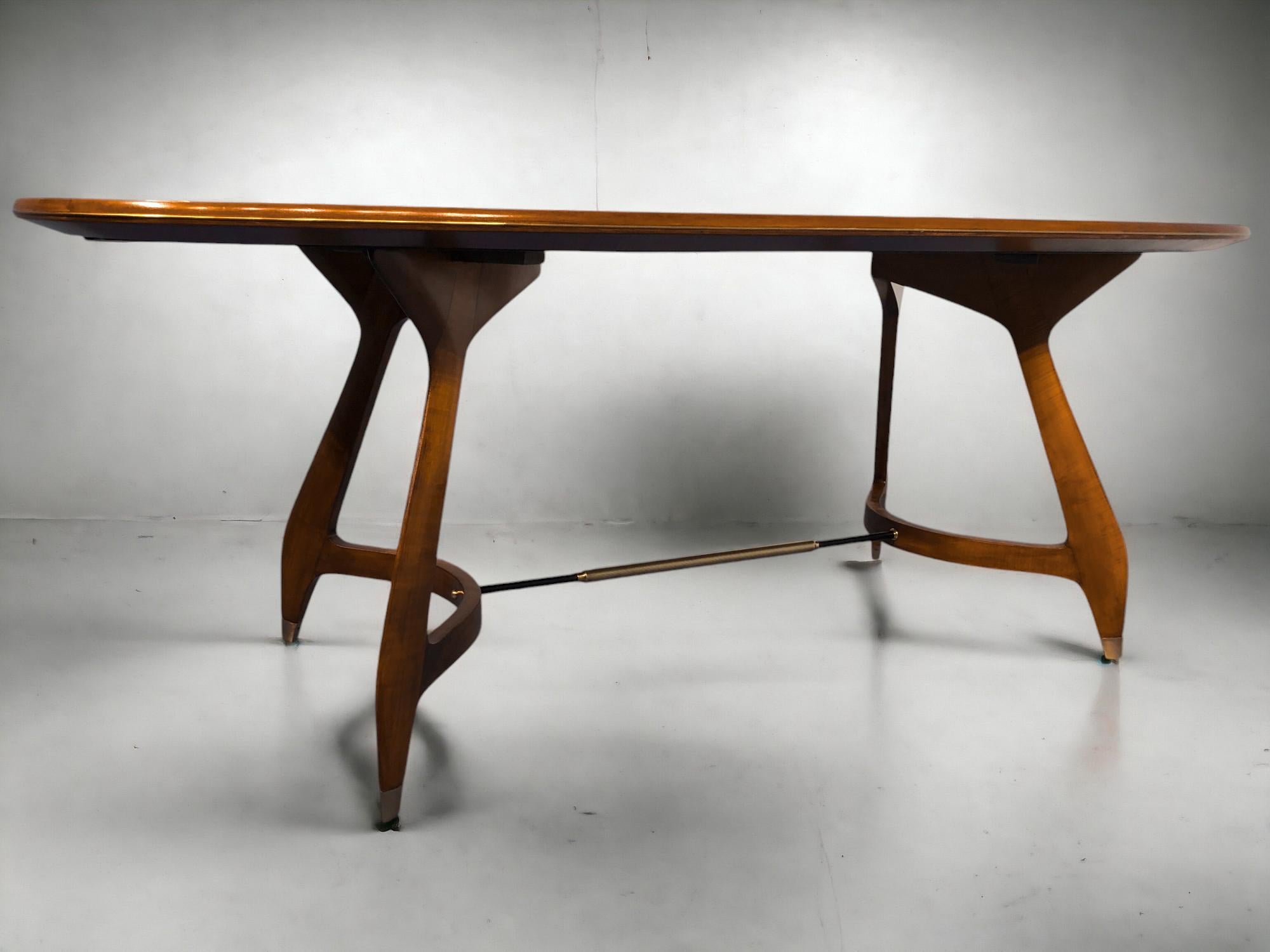 Italian Midcentury Green Olive Dining Table by Vittorio Dassi, 1950s In Good Condition In Traversetolo, IT