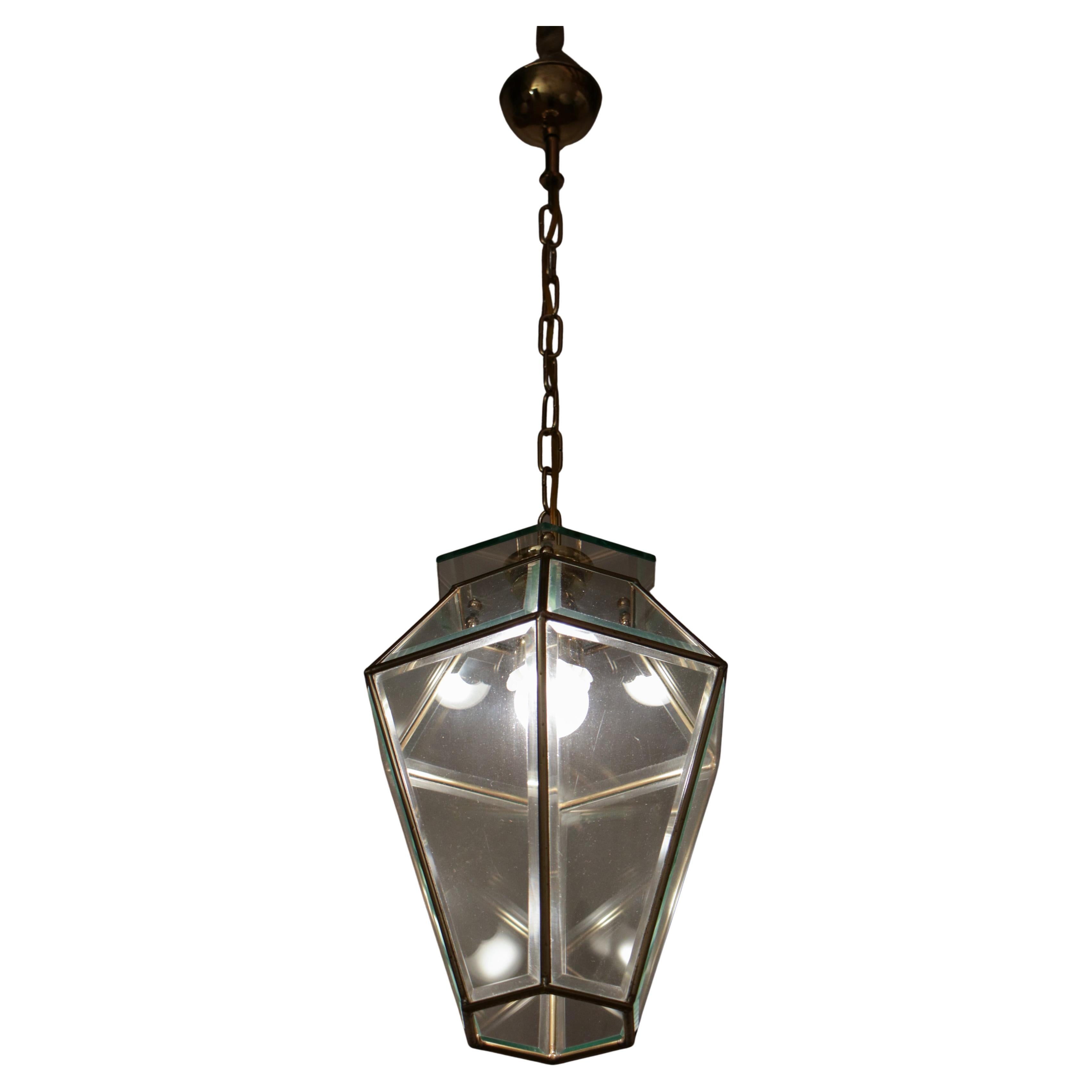 L'elegante lampada a sospensione italiana 