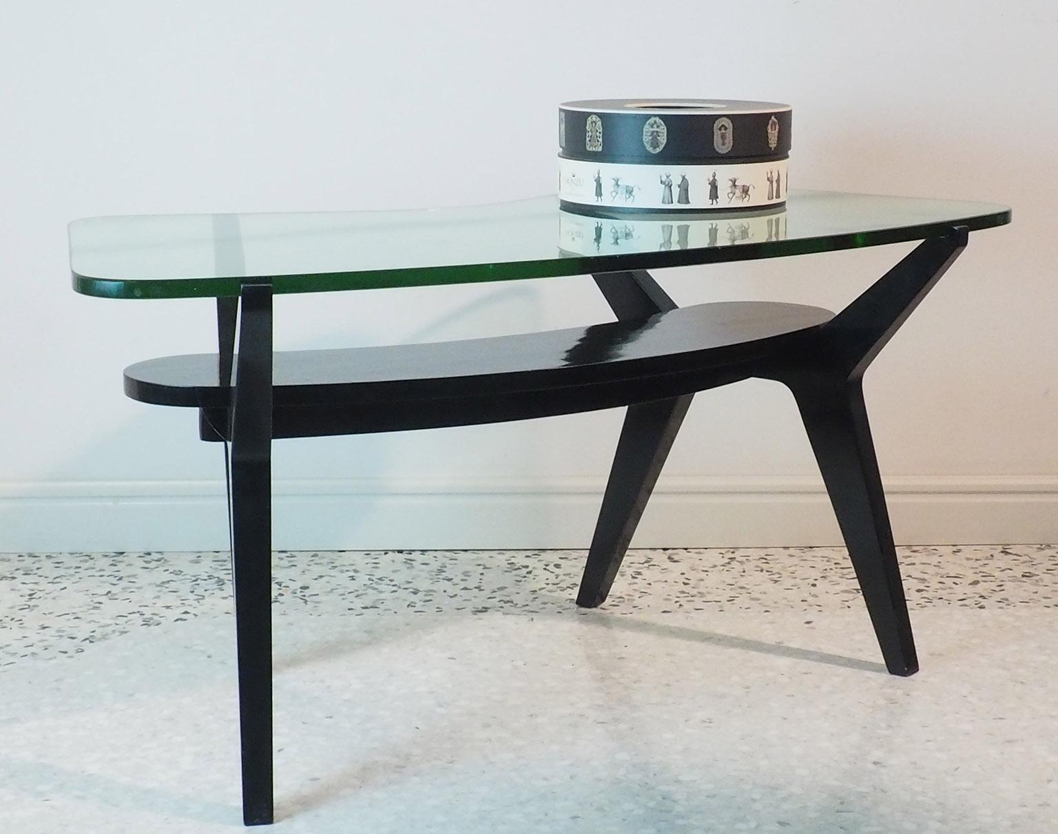 Midcentury Large Coffee Table with Extraordinary Thick Glass by Melchiorre Bega For Sale 2