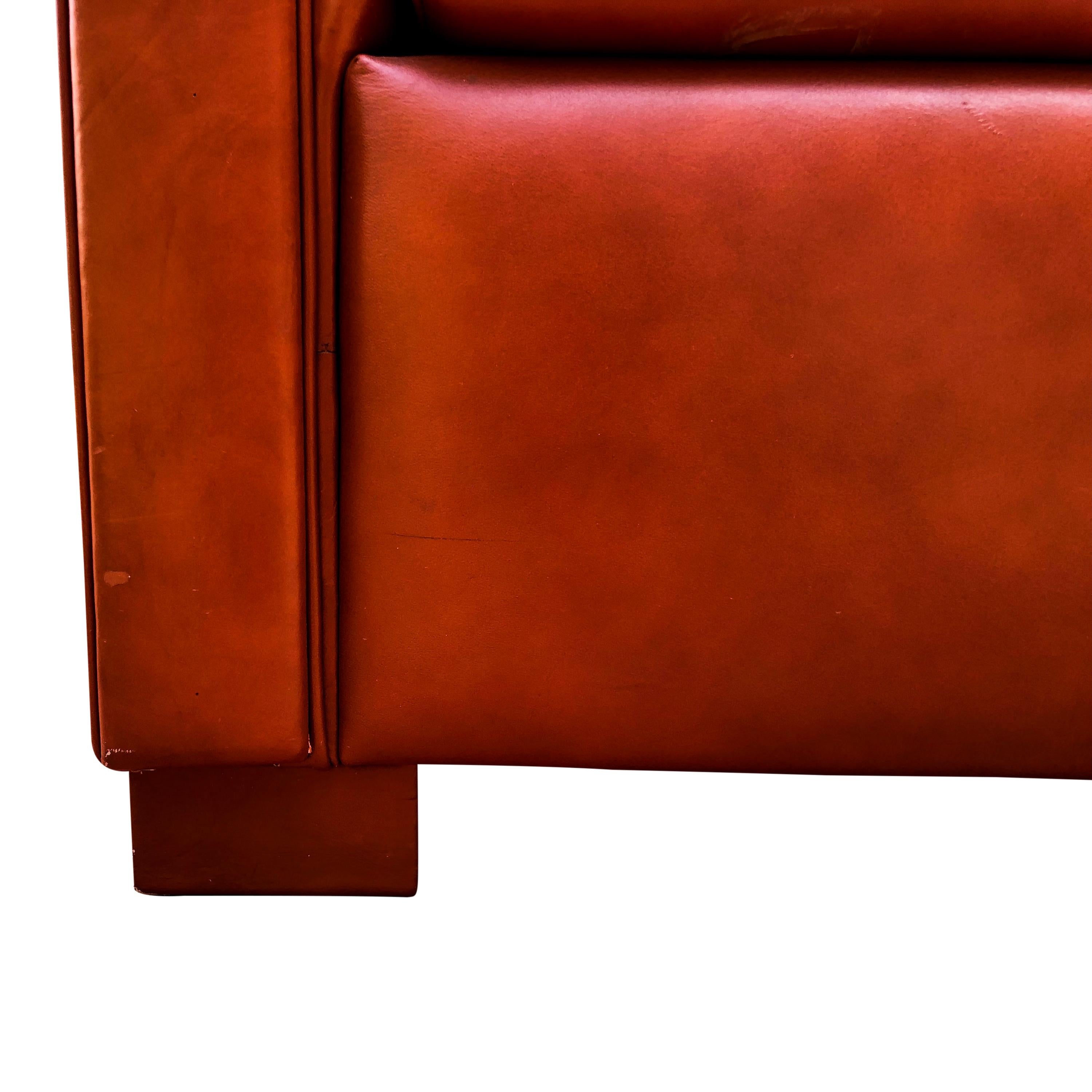 Italian Midcentury Leather Armchair in the style of Poltrona Frau, 1970s For Sale 2