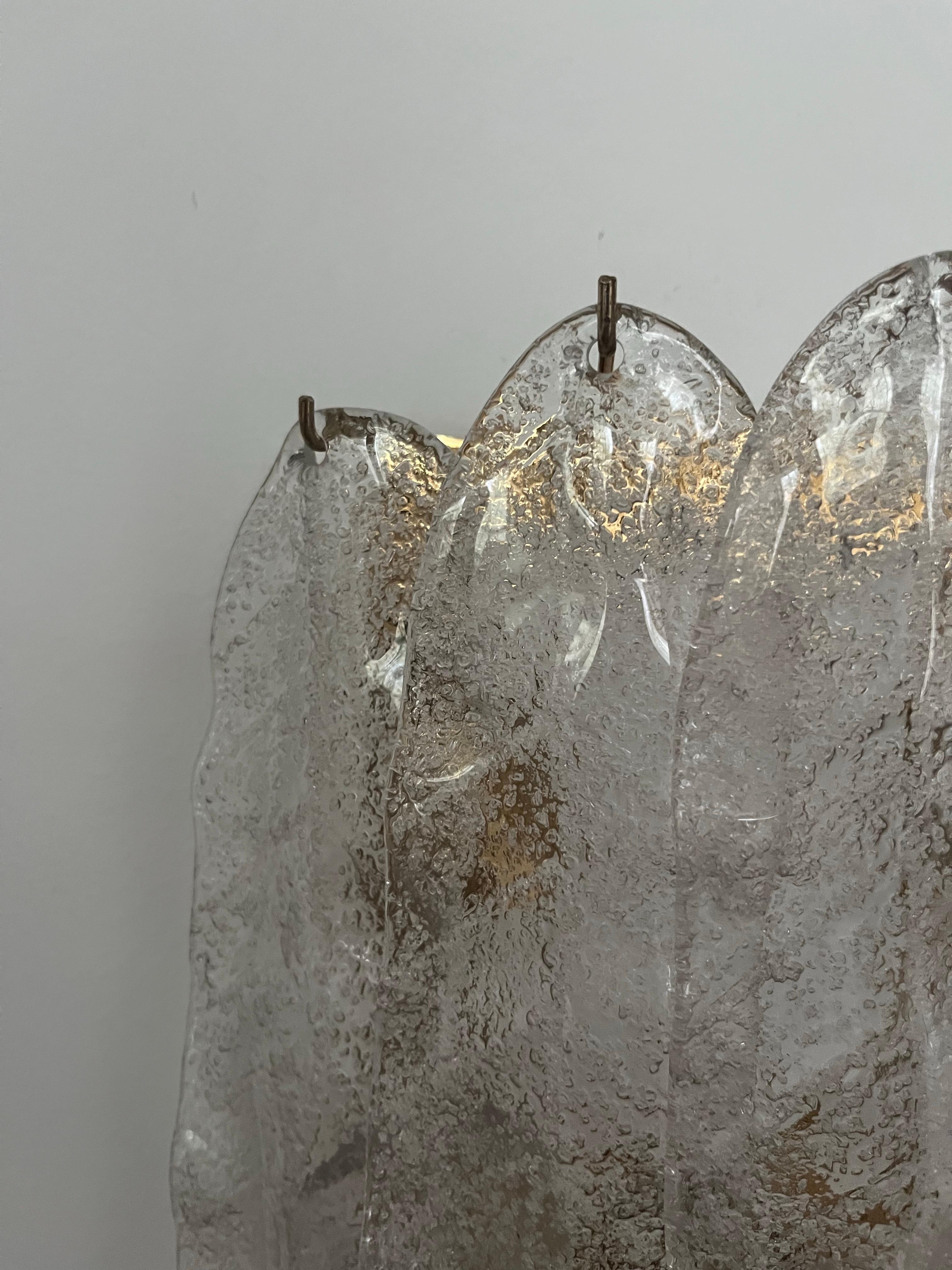 Italian Midcentury Long Large Leaf Clear Murano Wall Sconce by Mazzega, 1970s 3