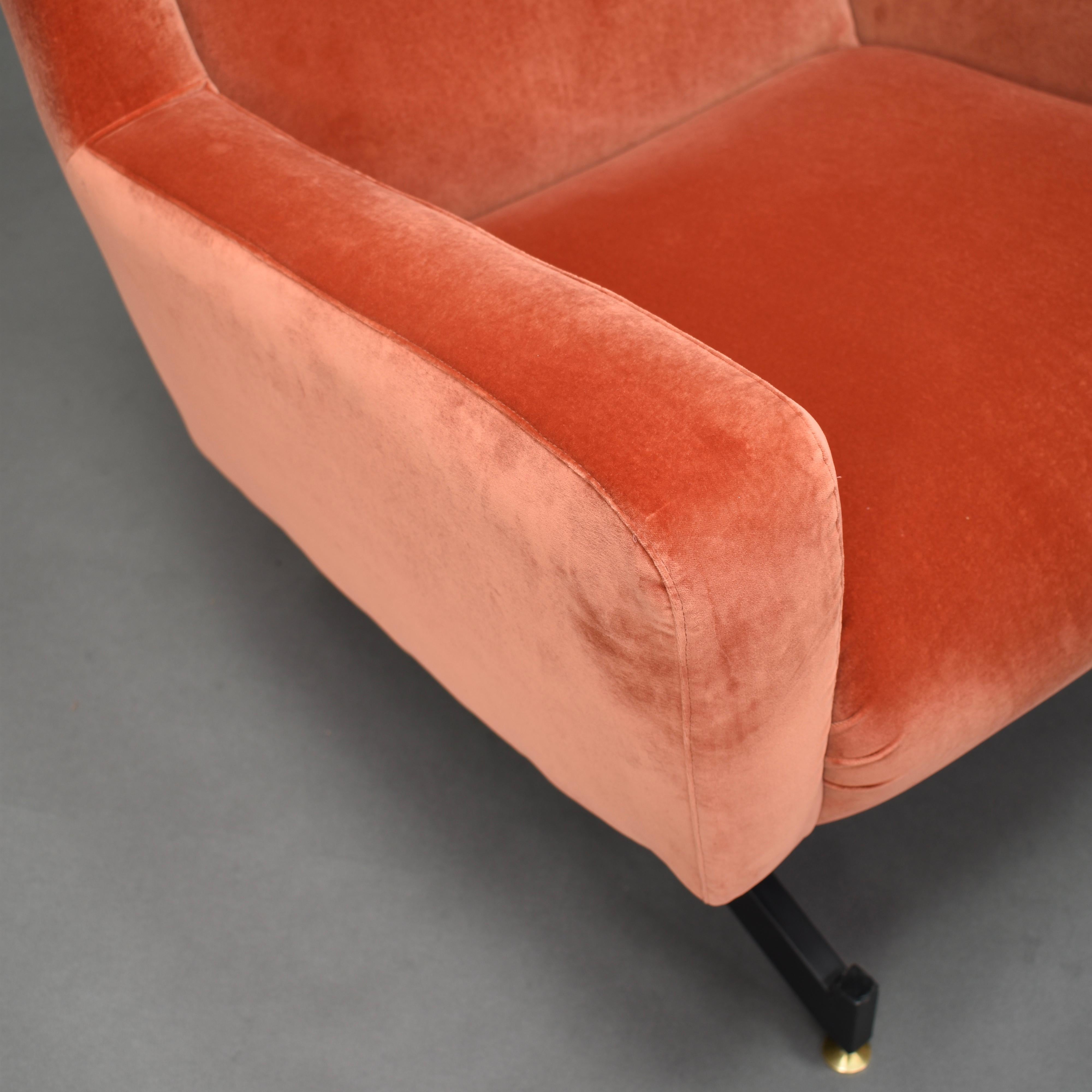 Italian Midcentury Lounge Chair in New Copper Pink Velvet, 1950s 8